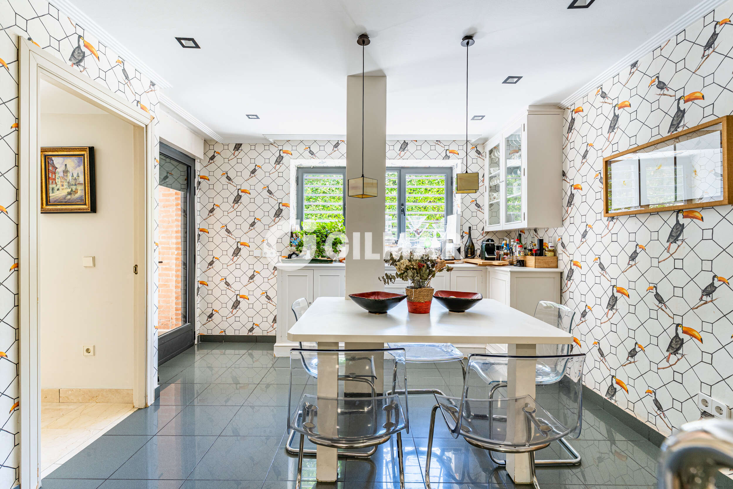 Photo of Semi-detached house