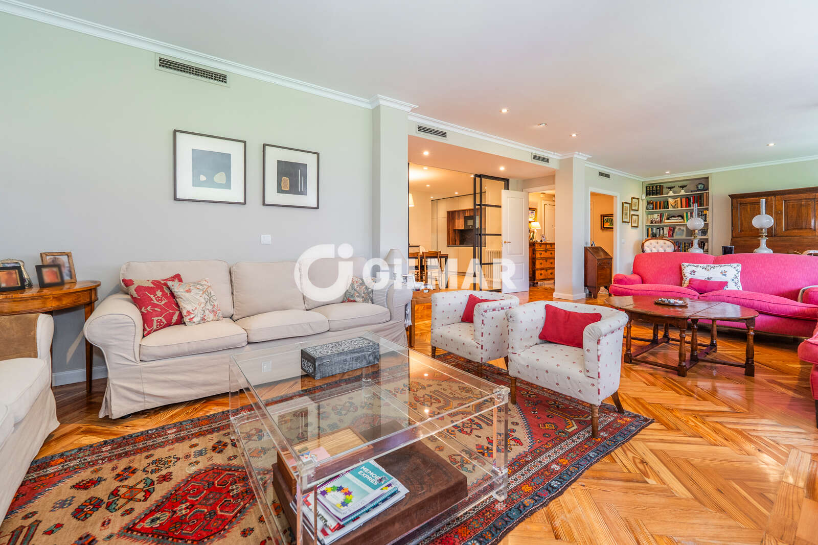 Property slider Gilmar
