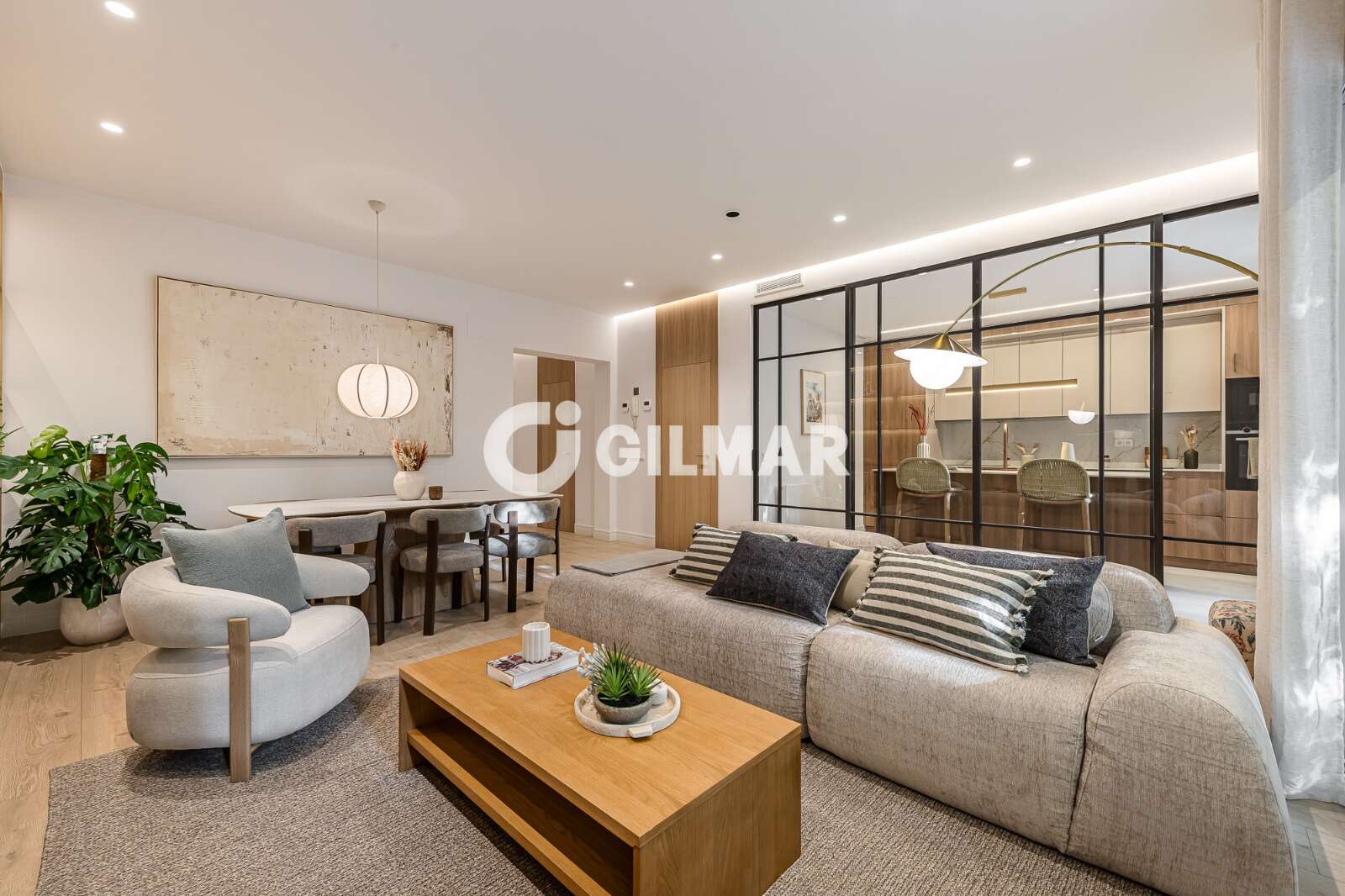 Piso · 212 m² · 4 dorm