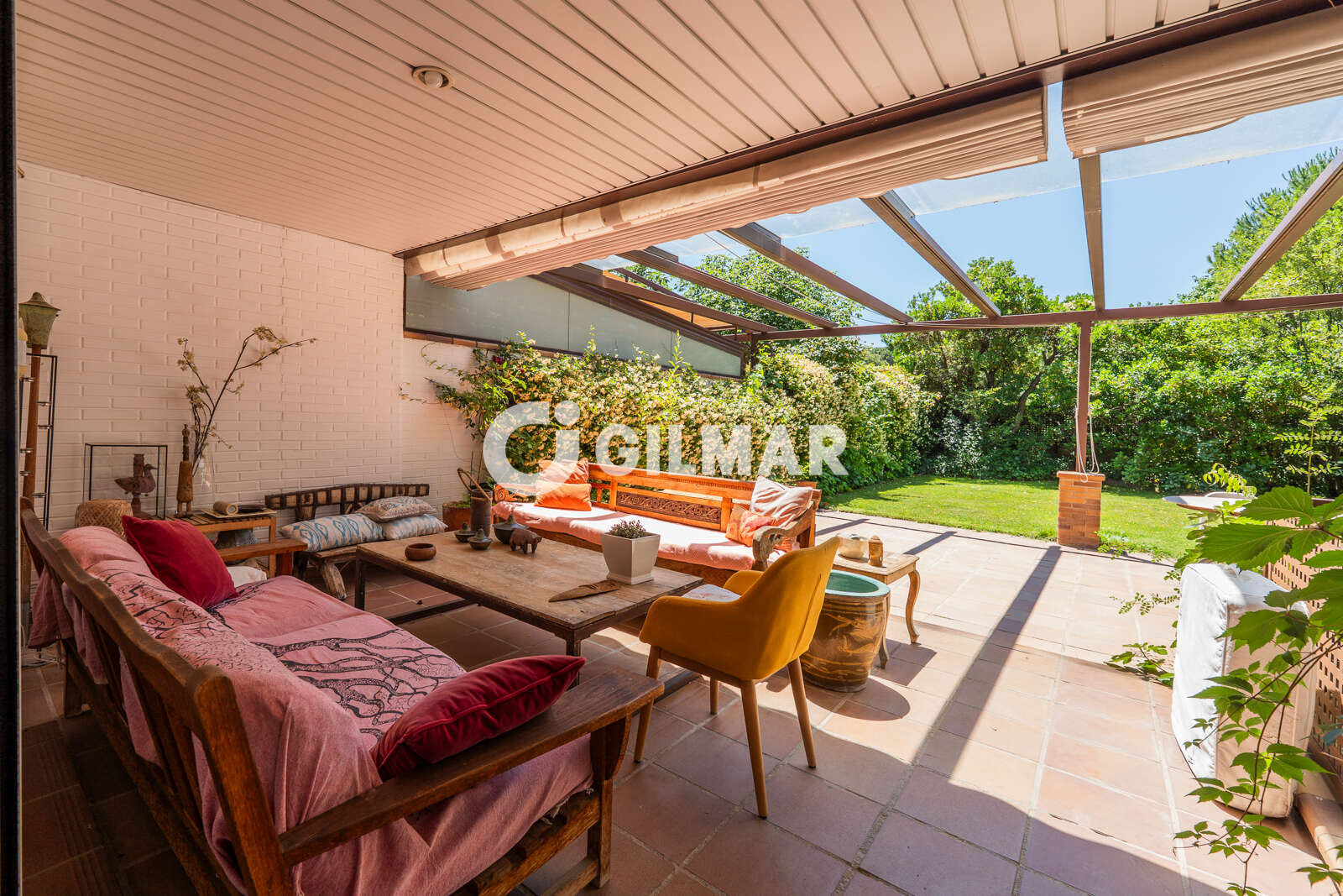 Property slider Gilmar