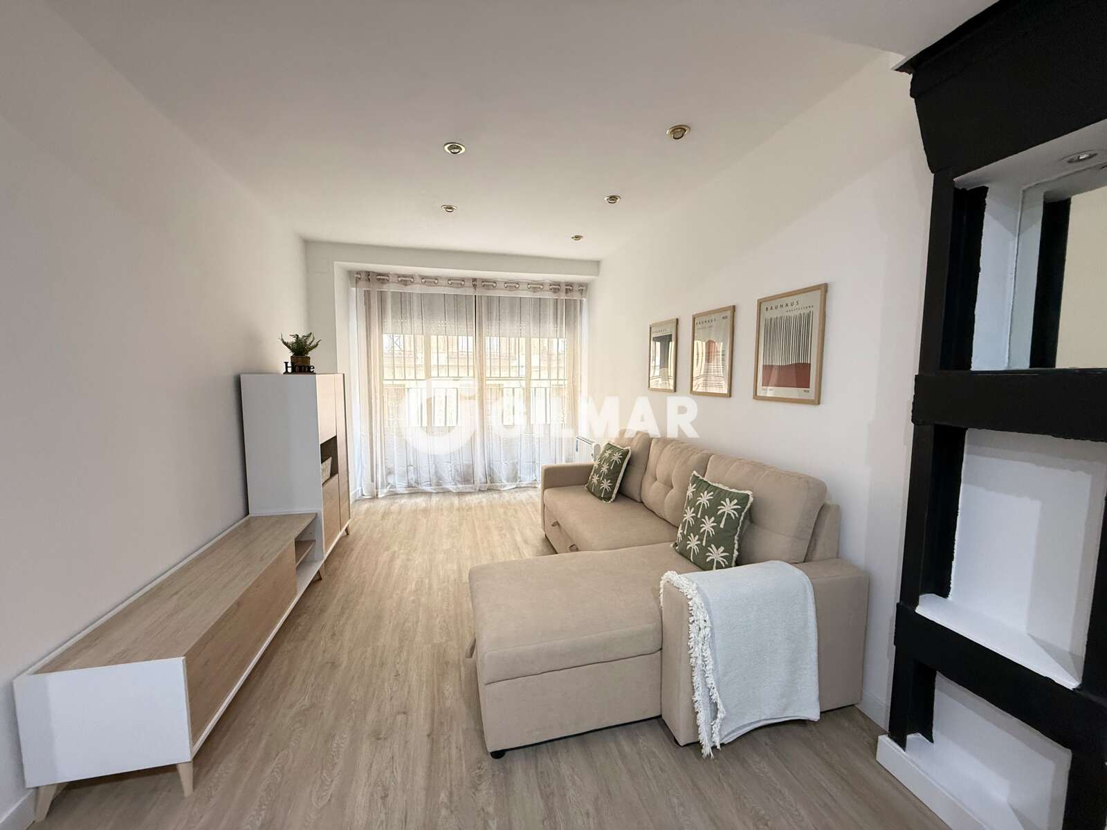 Property slider Gilmar