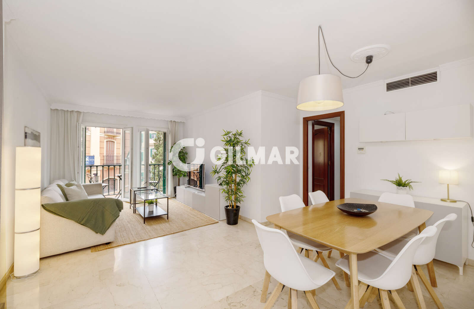 Property slider Gilmar