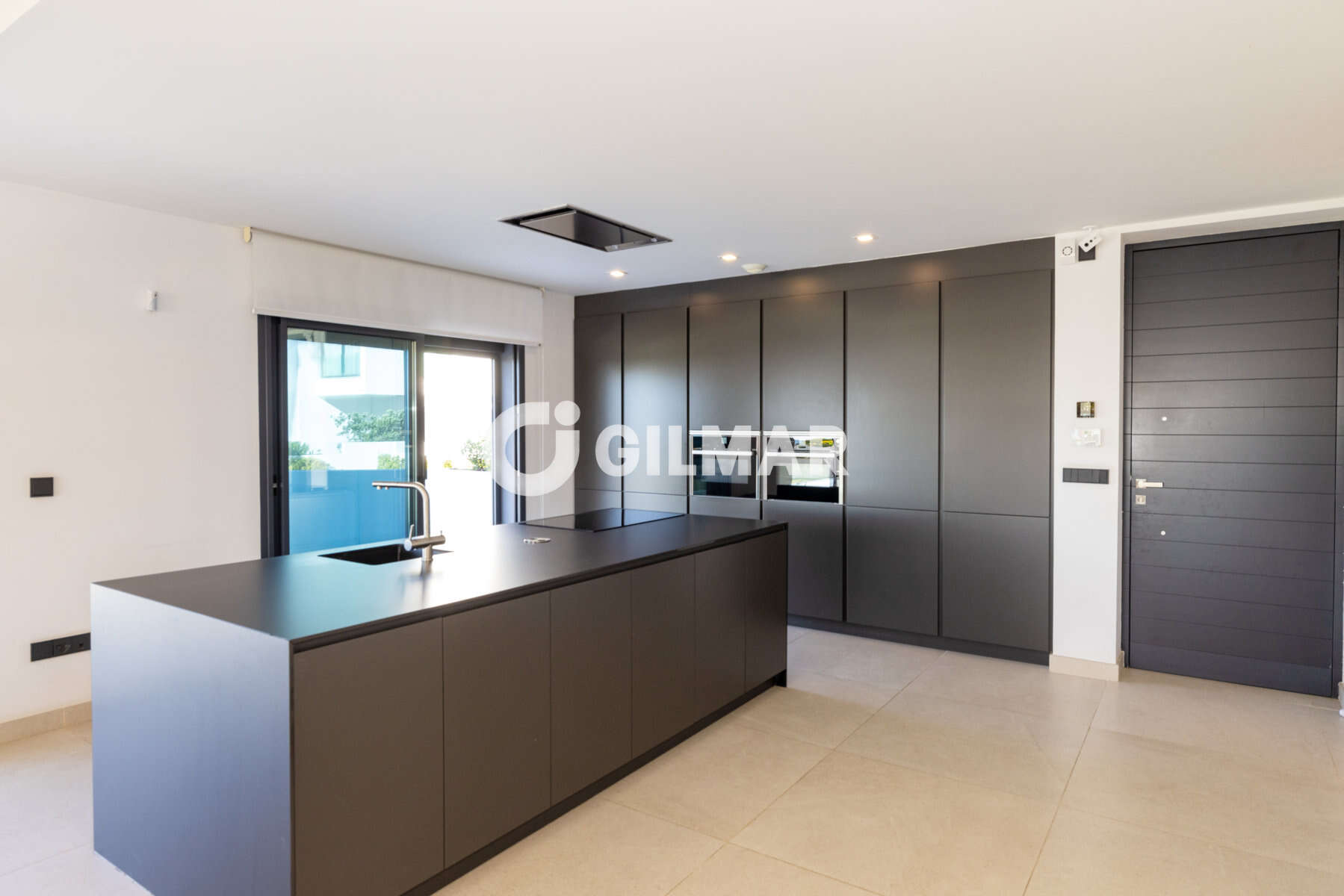 Photo of Semi-detached house