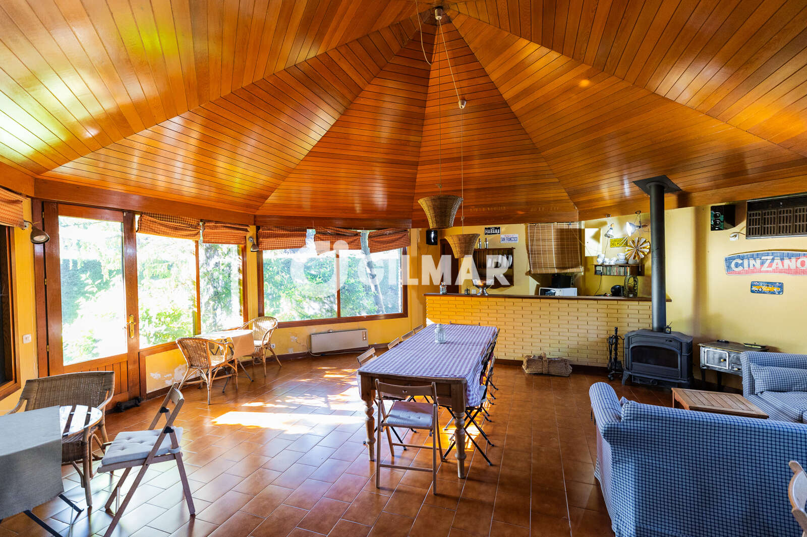 Property slider Gilmar