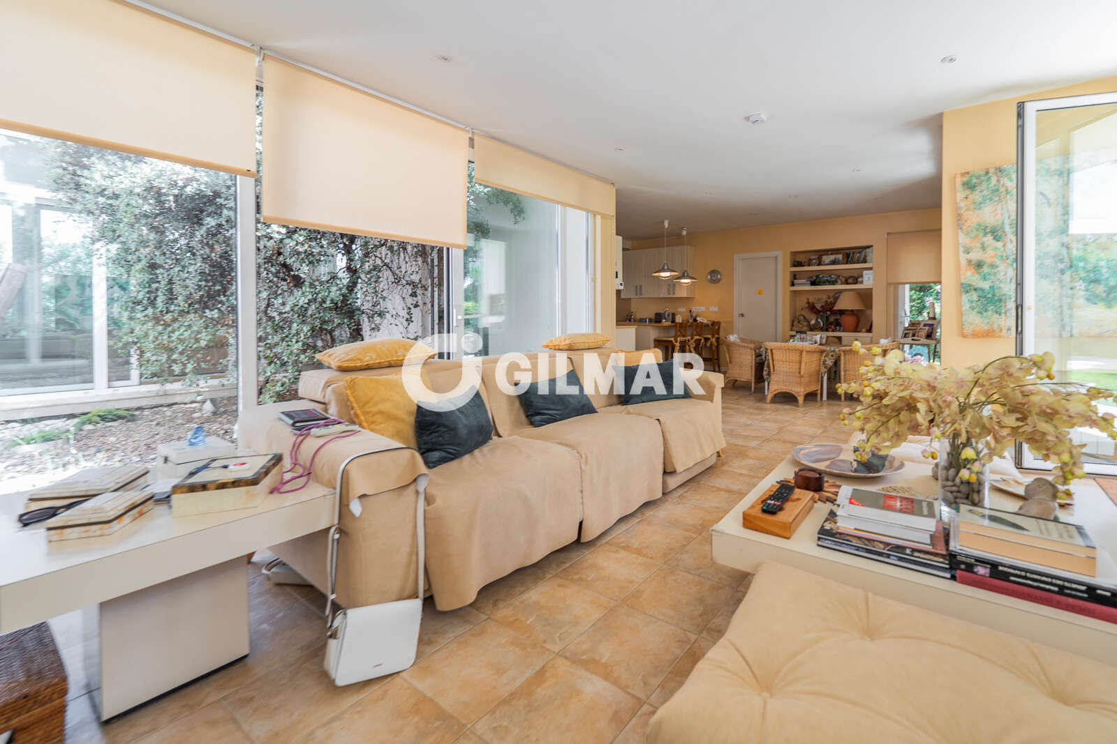 Property slider Gilmar