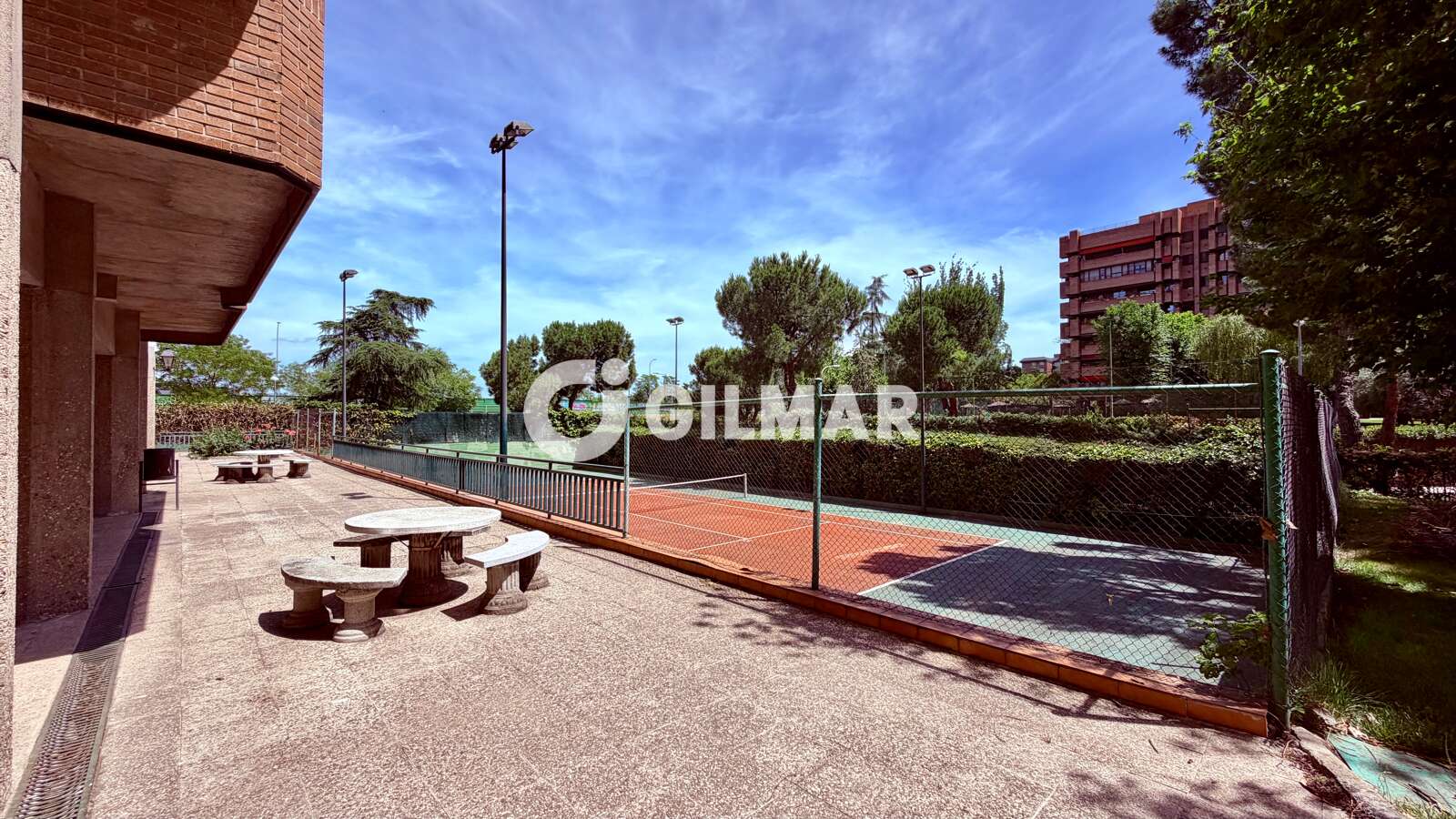 Property slider Gilmar