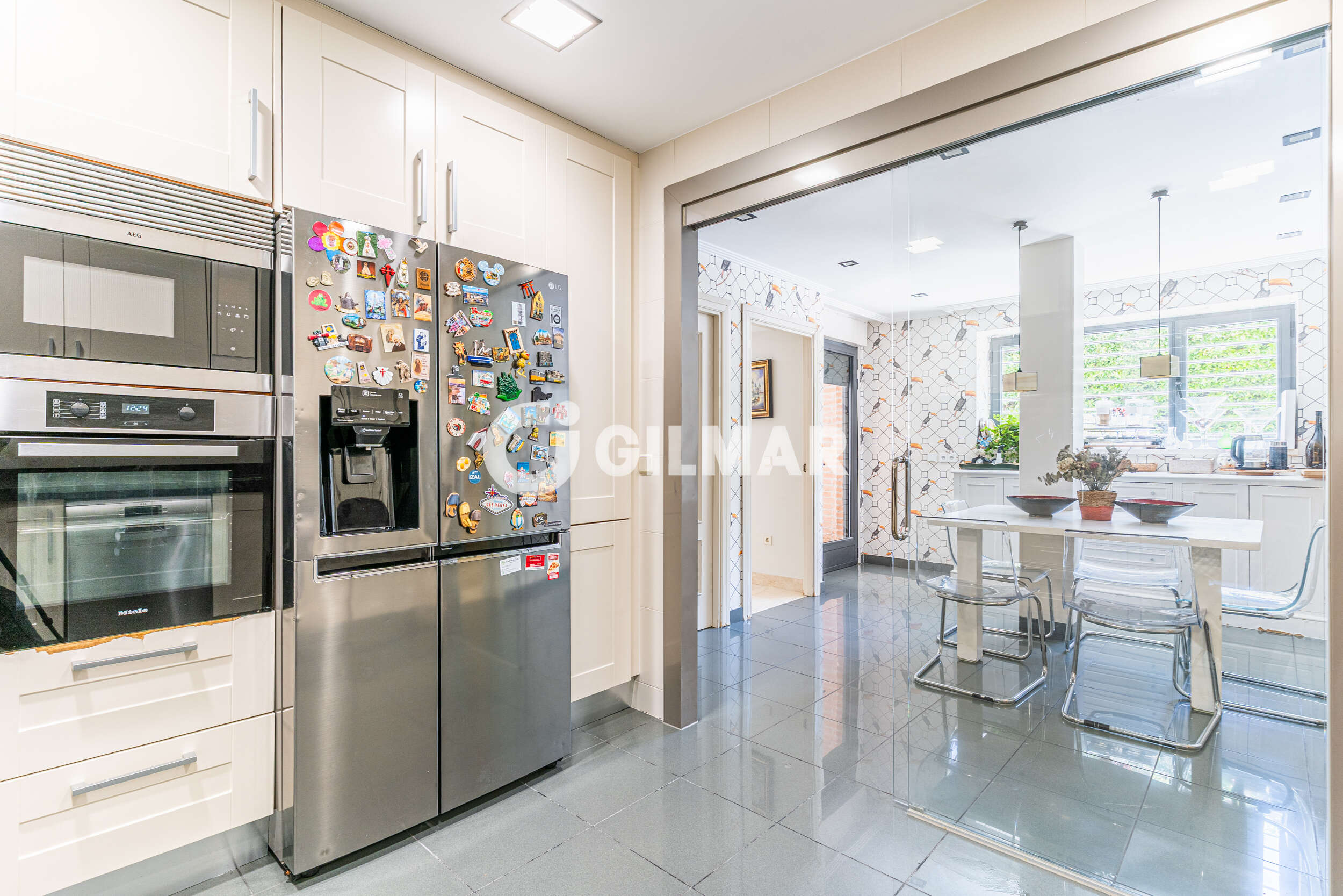 Photo of Semi-detached house