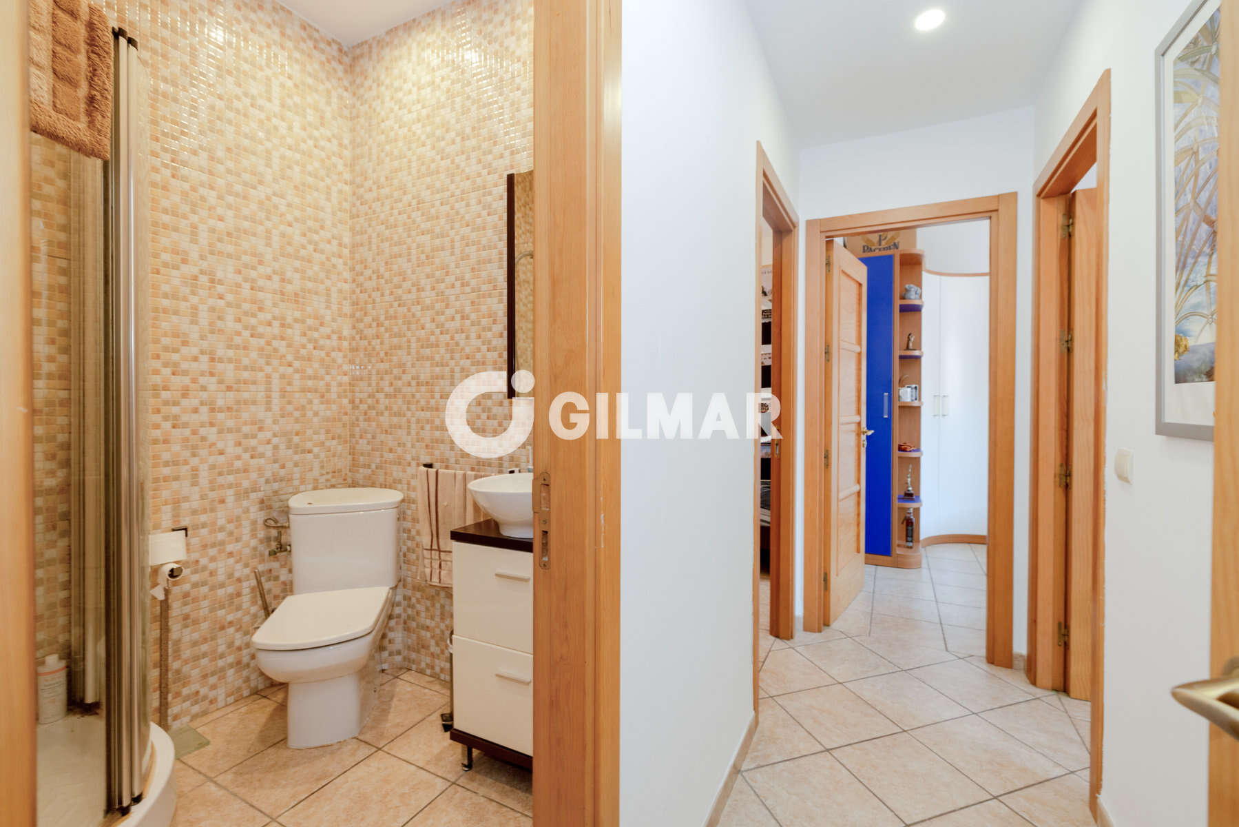Photo of Semi-detached house