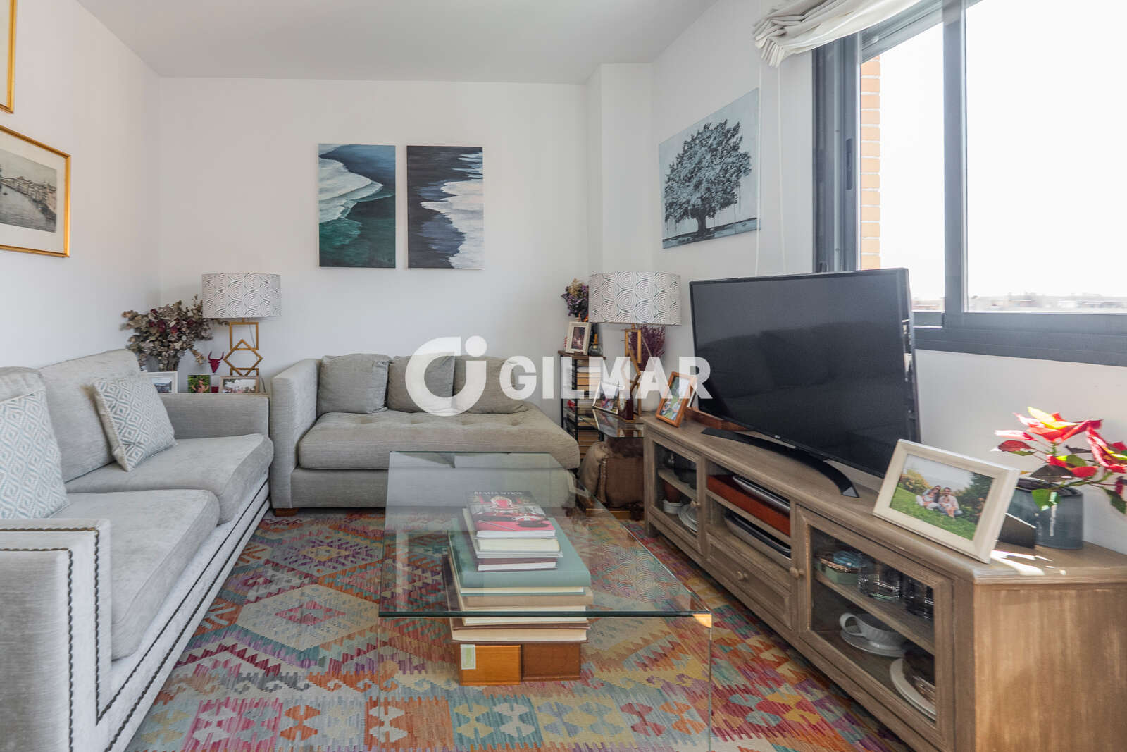 Property slider Gilmar