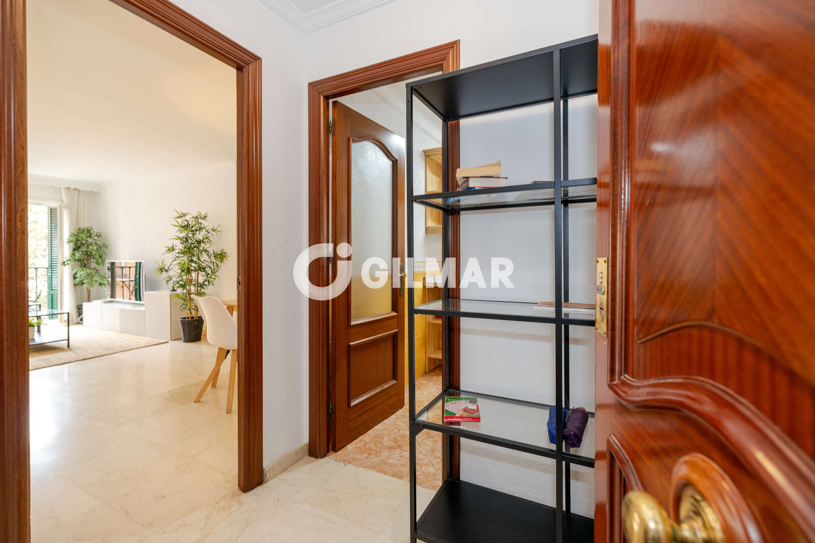 Property slider Gilmar