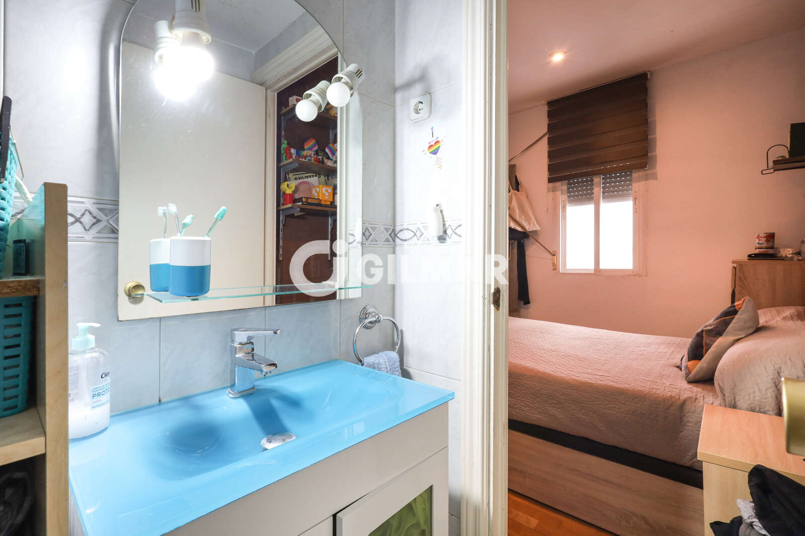 Property slider Gilmar