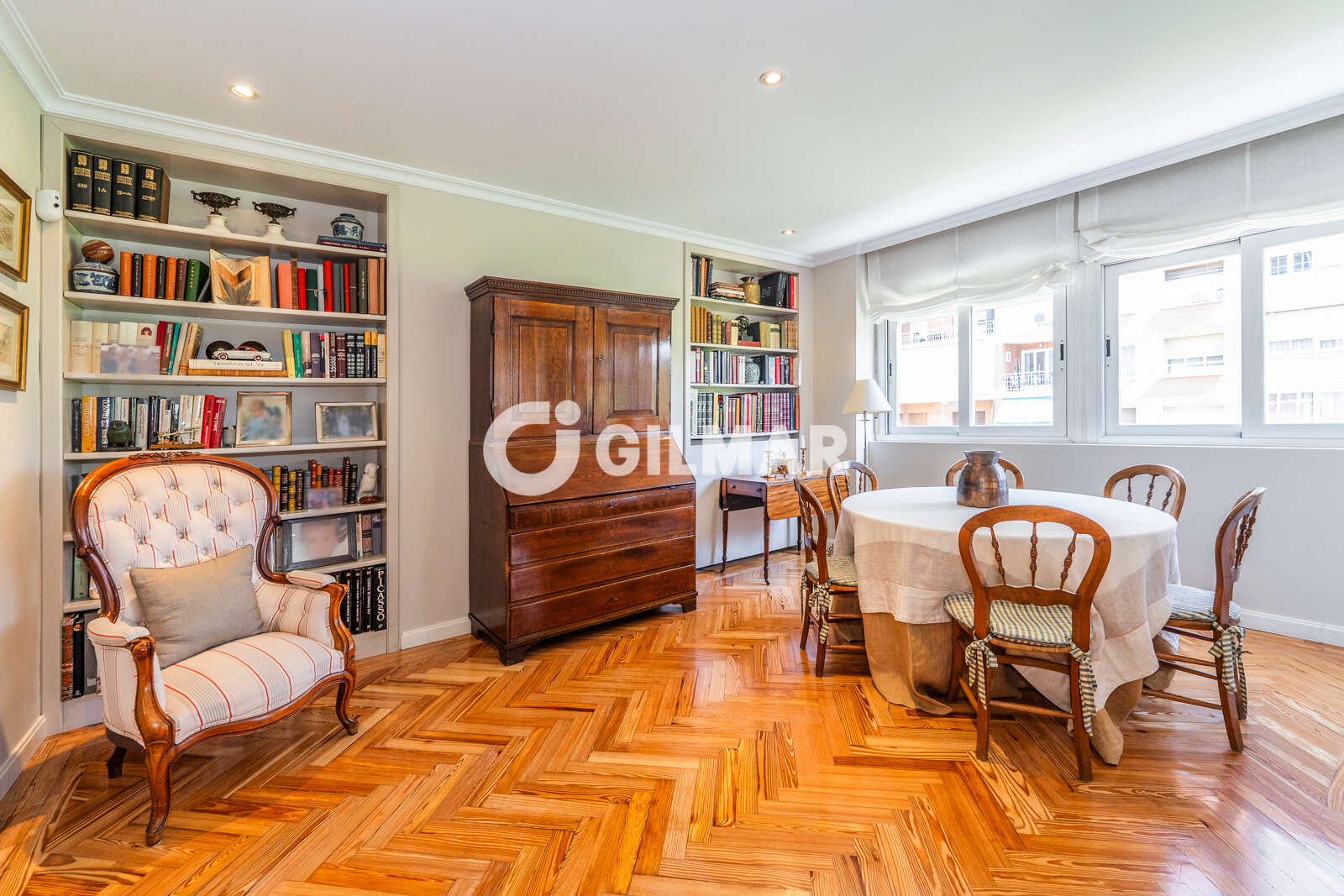 Property slider Gilmar