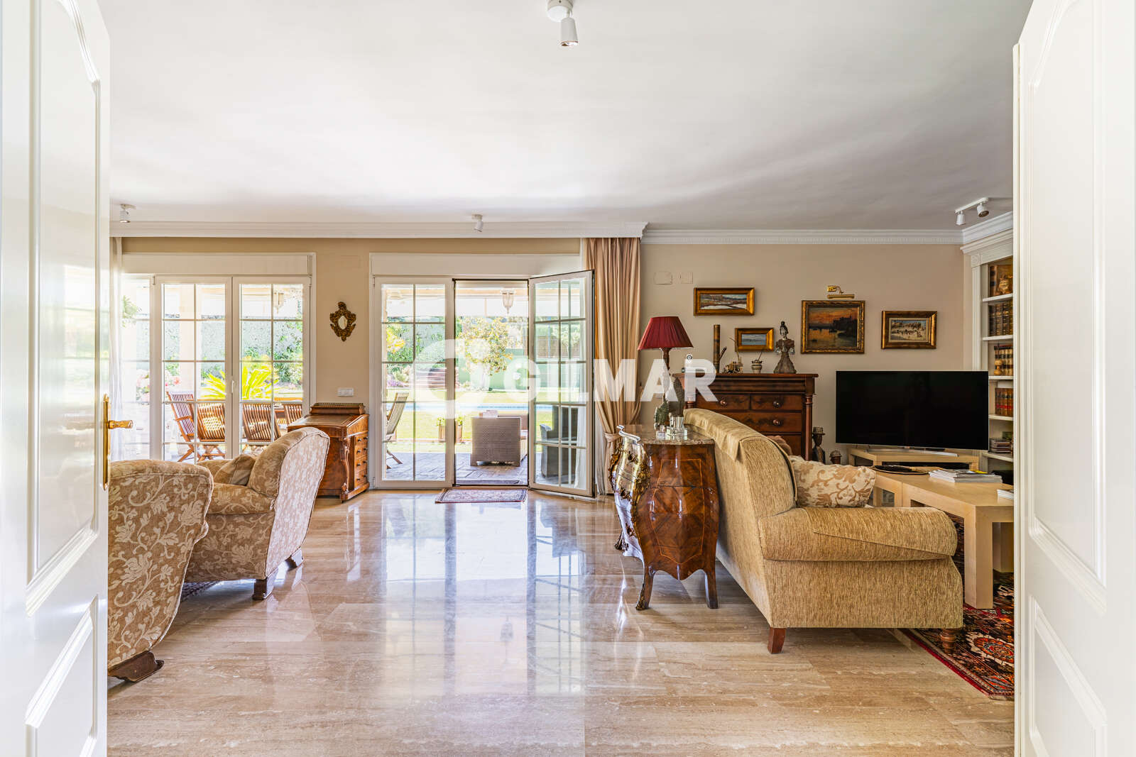 Property slider Gilmar