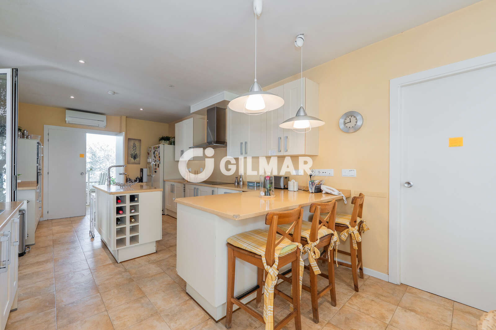 Property slider Gilmar