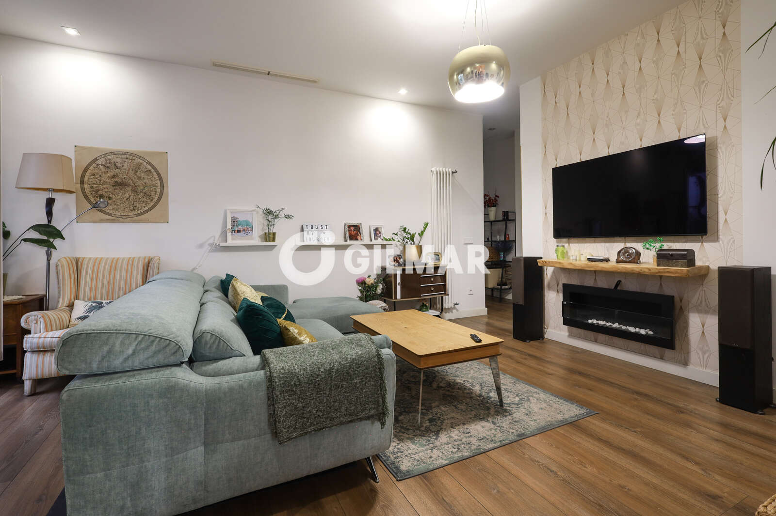 Property slider Gilmar