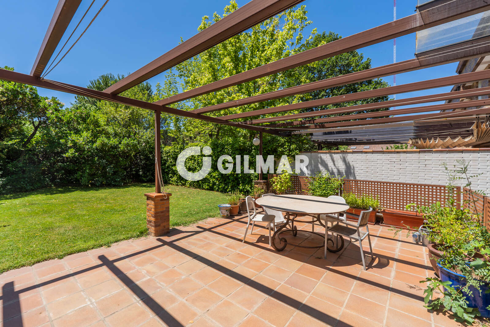 Property slider Gilmar