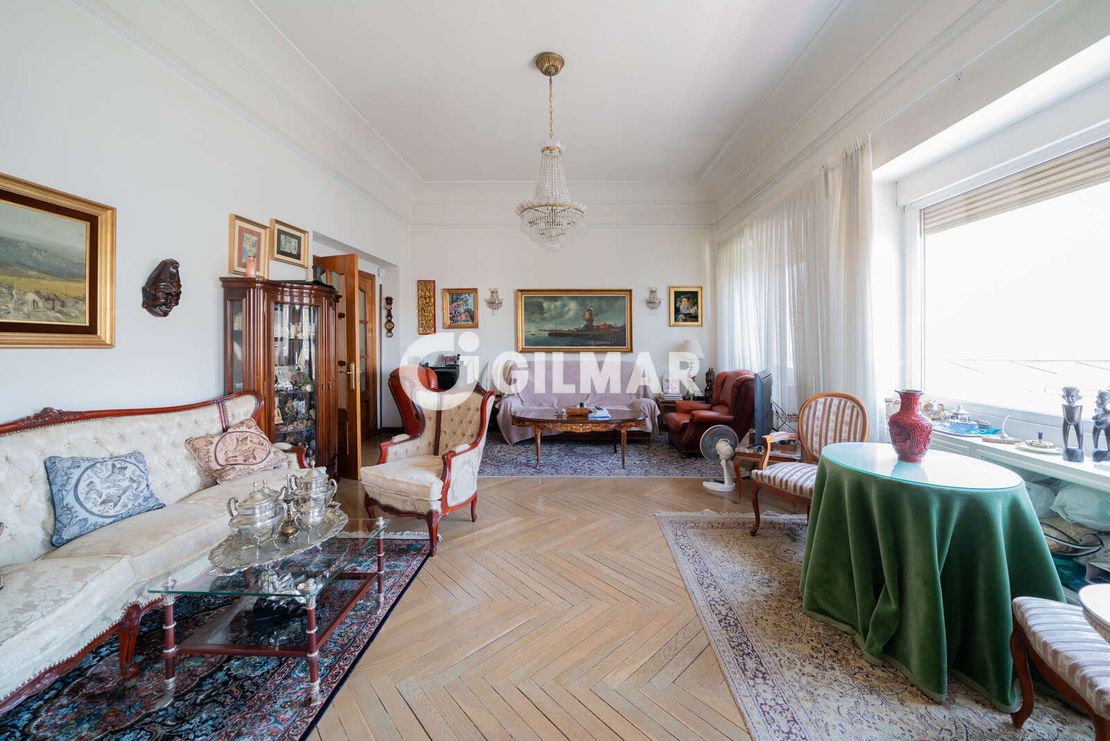 Property slider Gilmar
