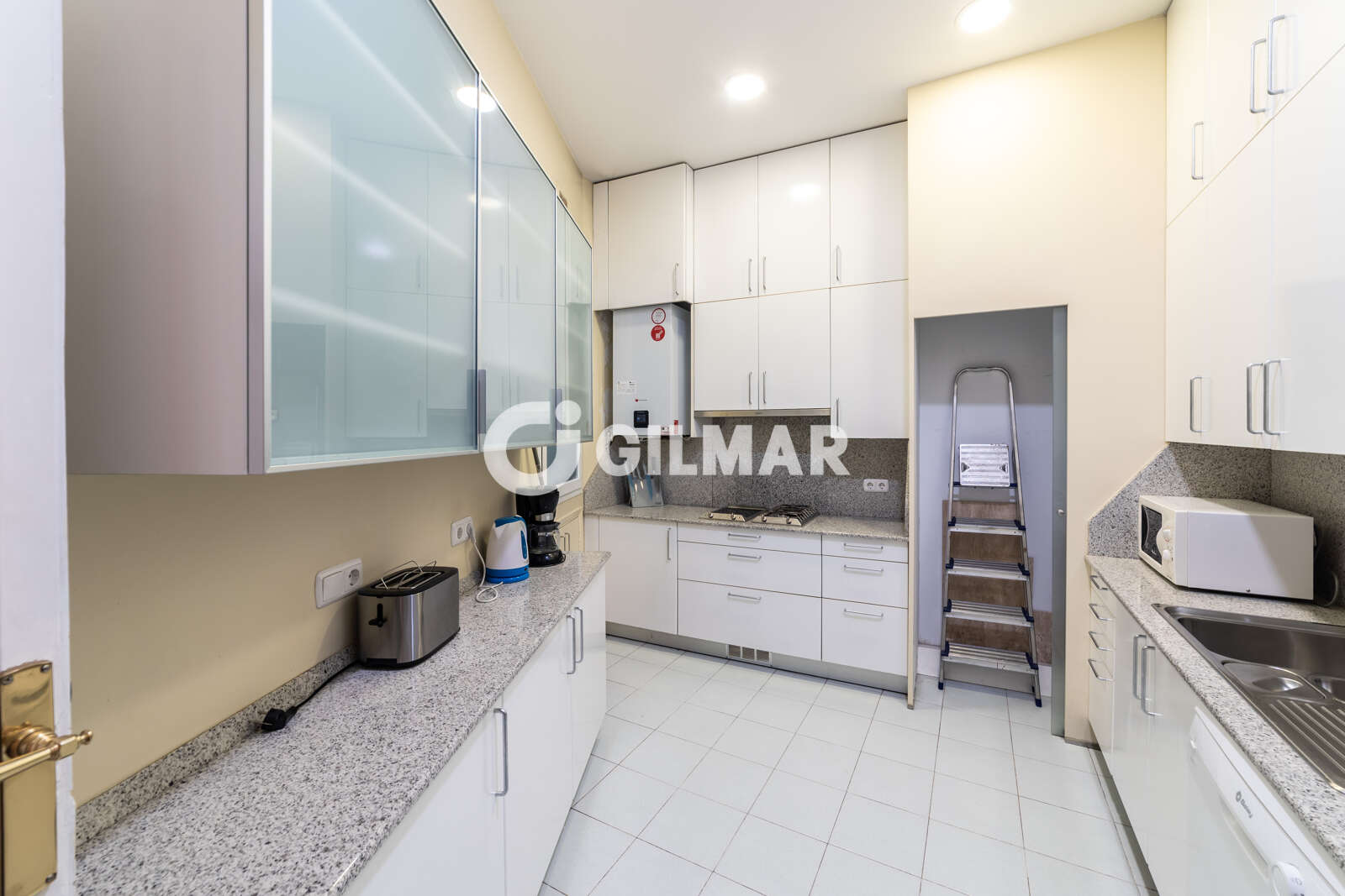 Property slider Gilmar