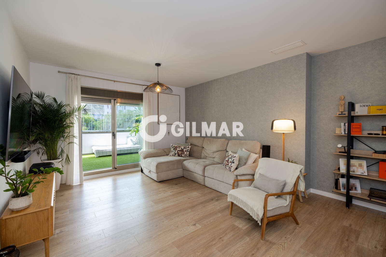 Property slider Gilmar