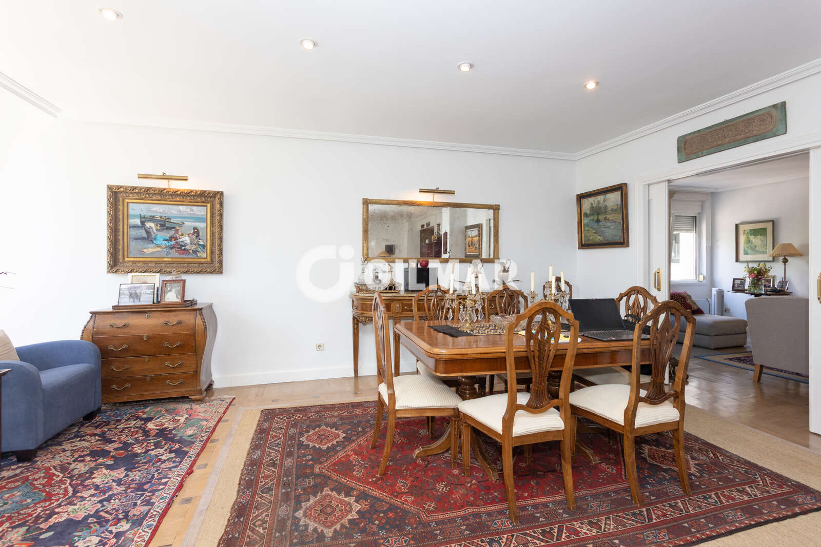 Property slider Gilmar