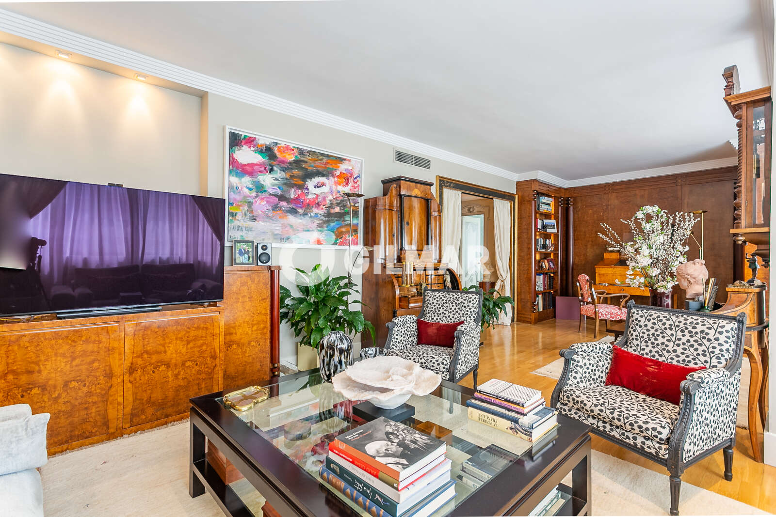 Property slider Gilmar