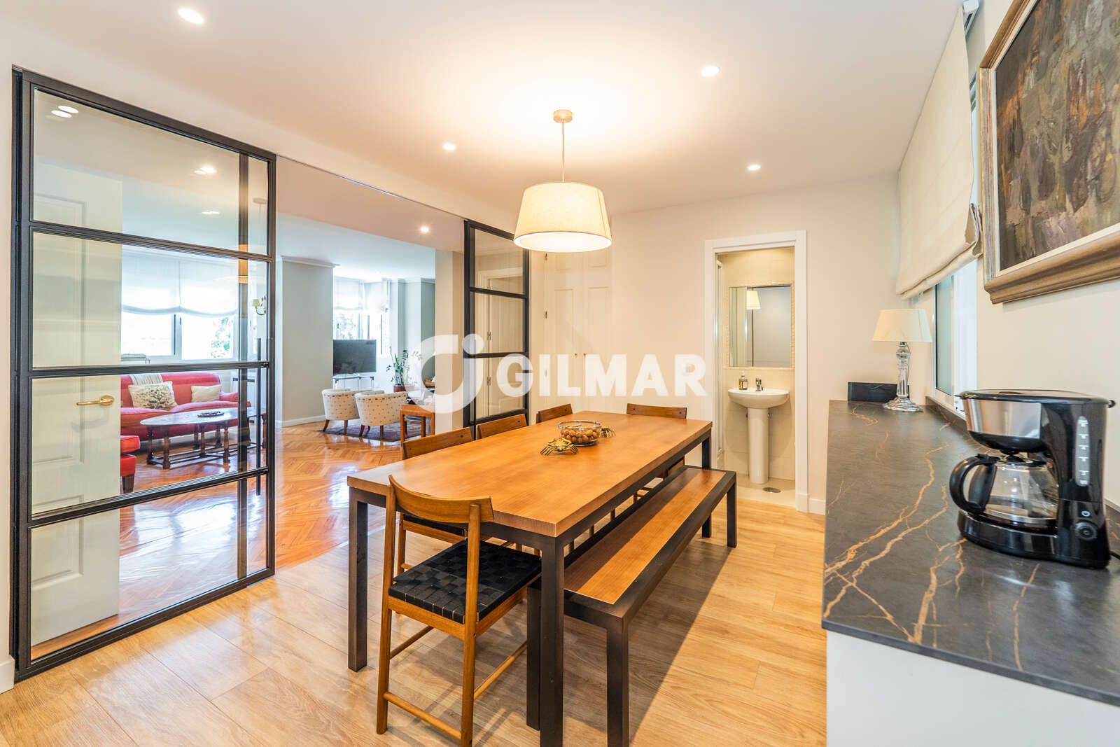 Property slider Gilmar