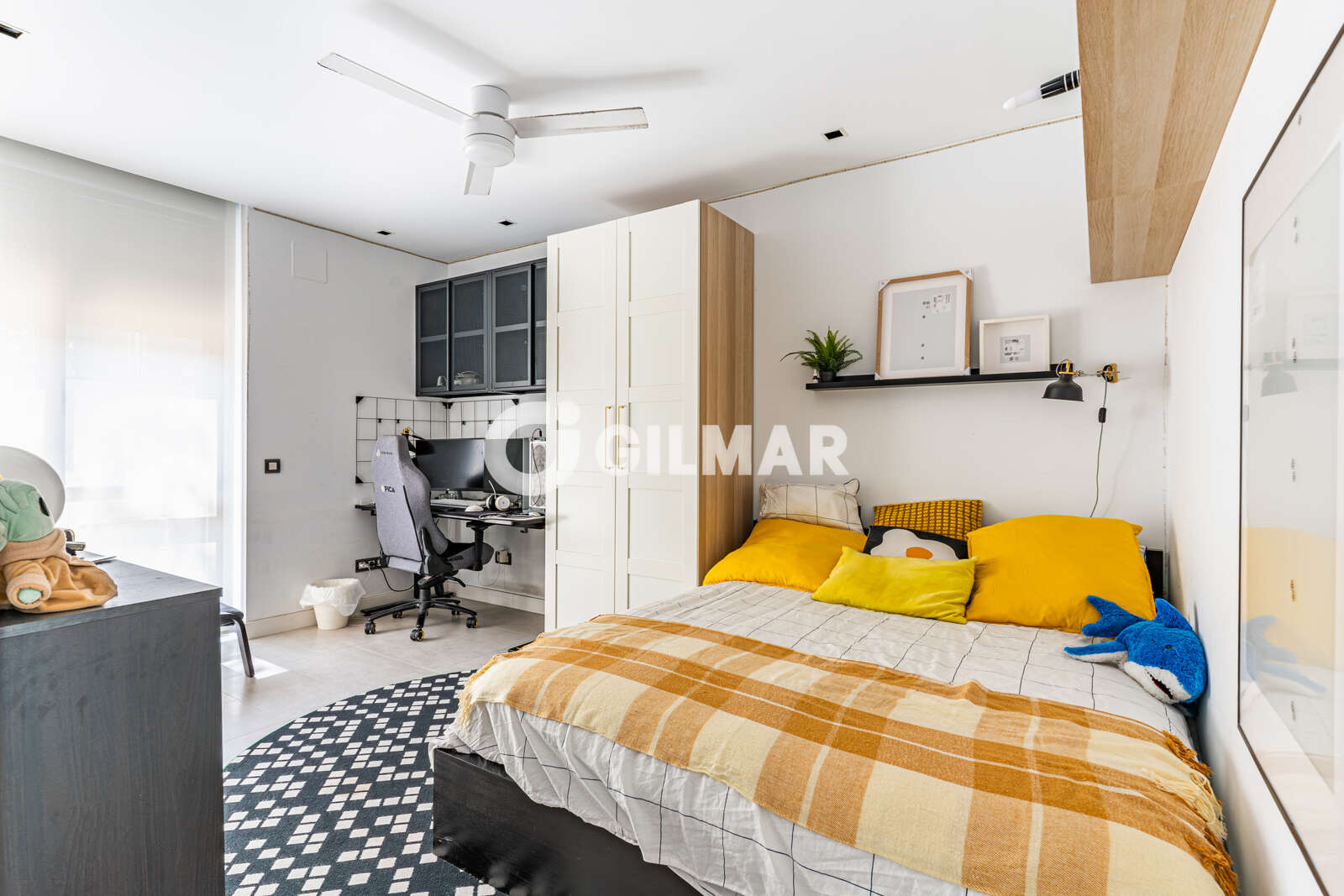 Property slider Gilmar