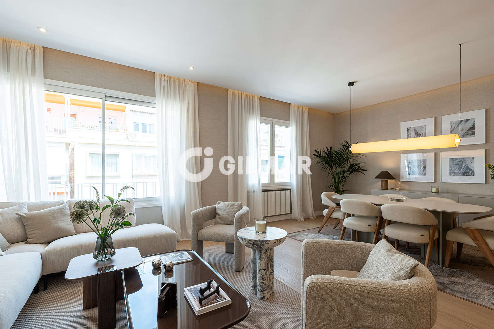 Property slider Gilmar
