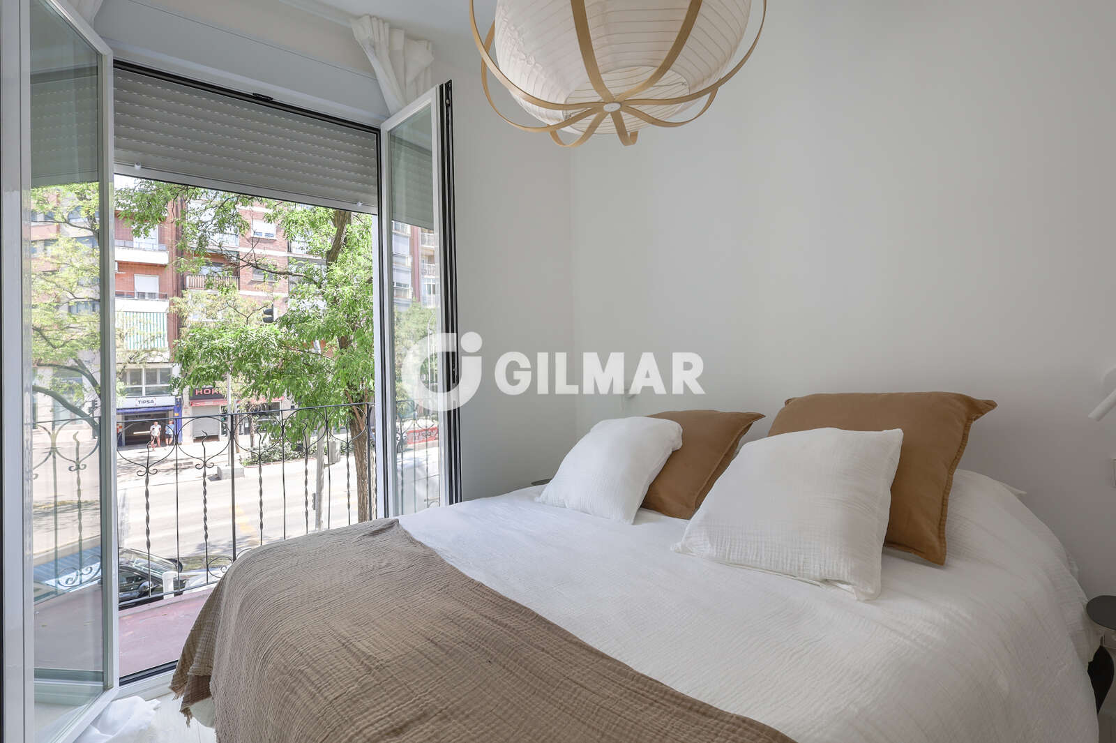 Property slider Gilmar