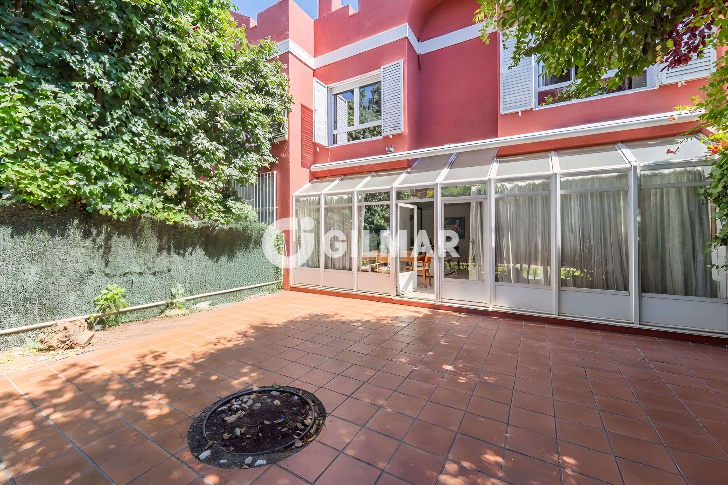 Photo of Townhouse