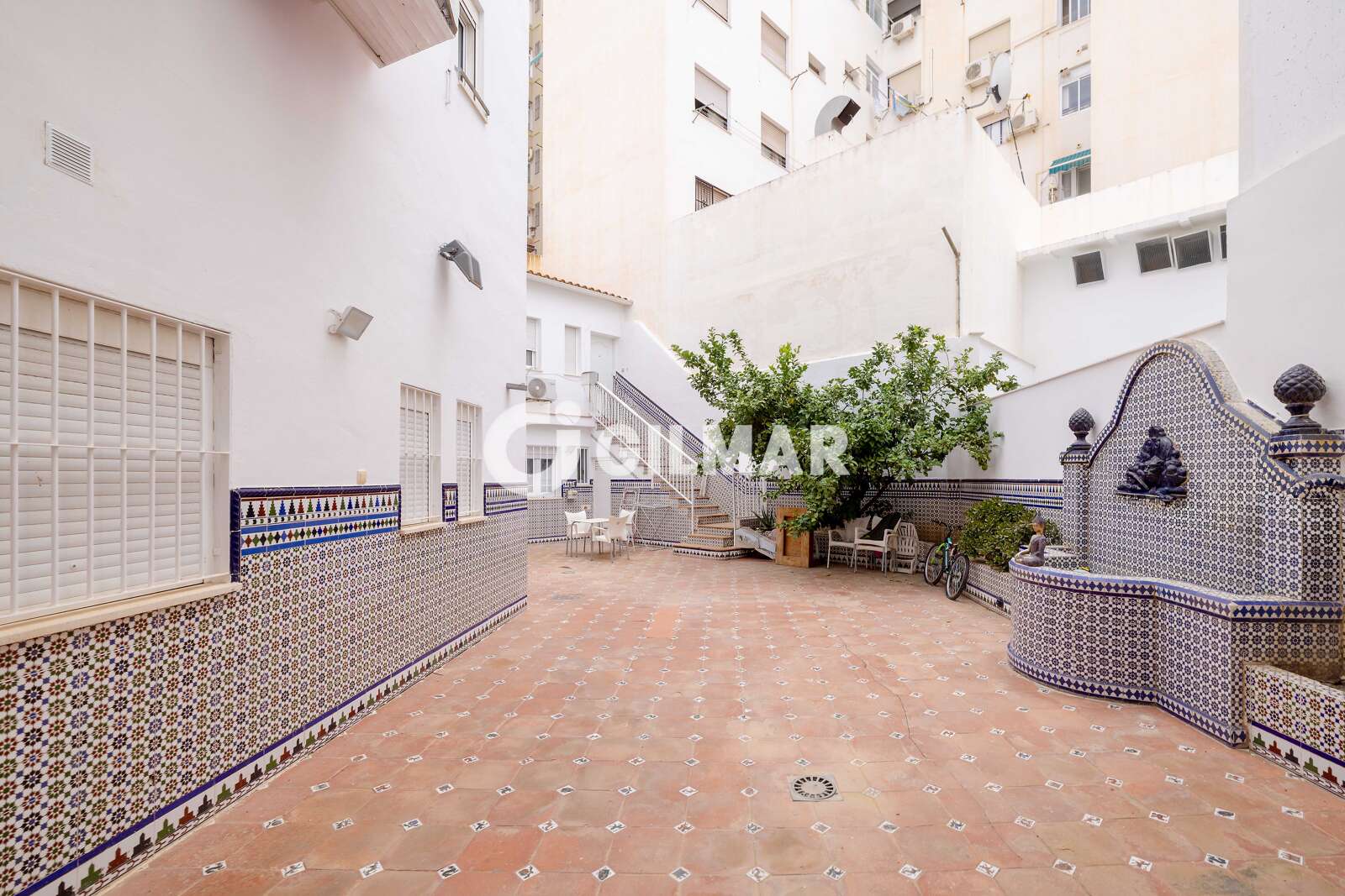 Property slider Gilmar