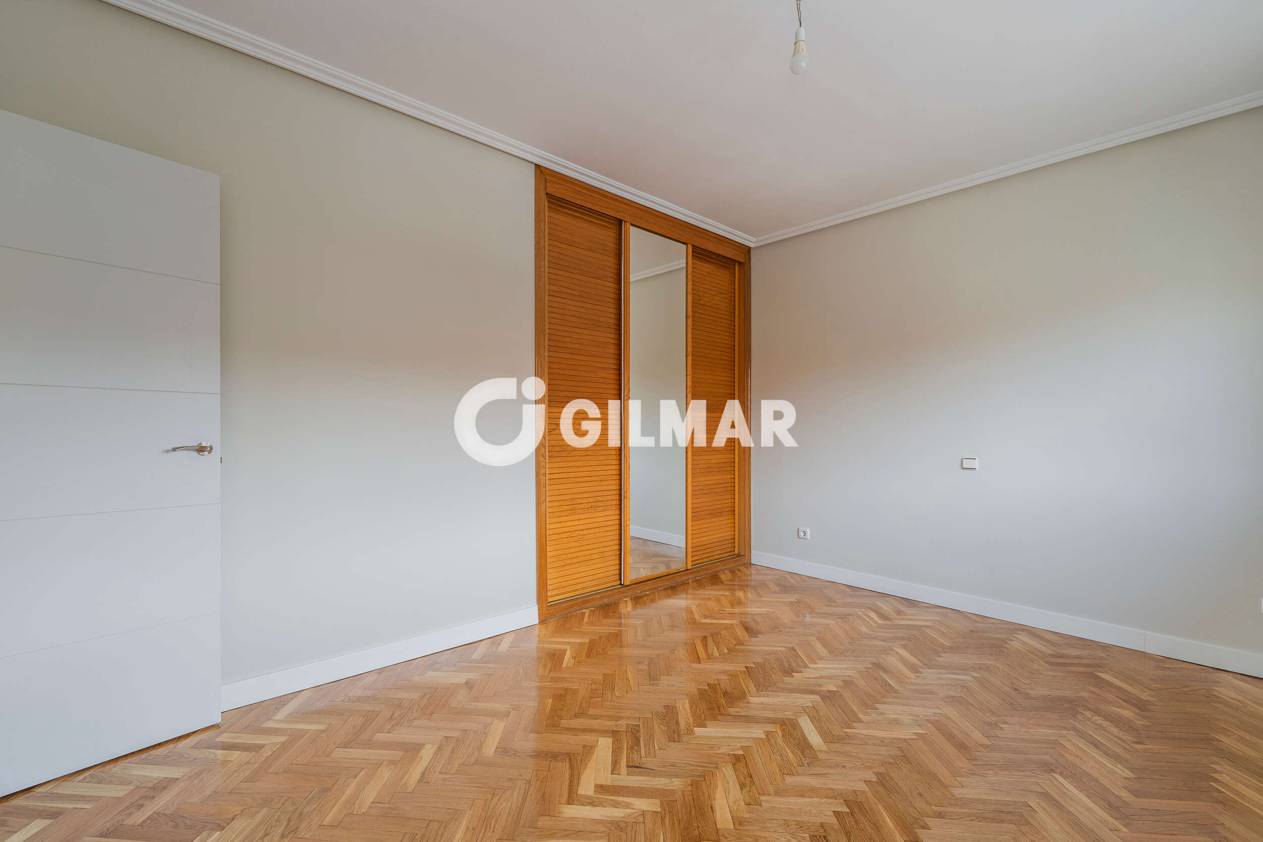 Photo of Semi-detached house