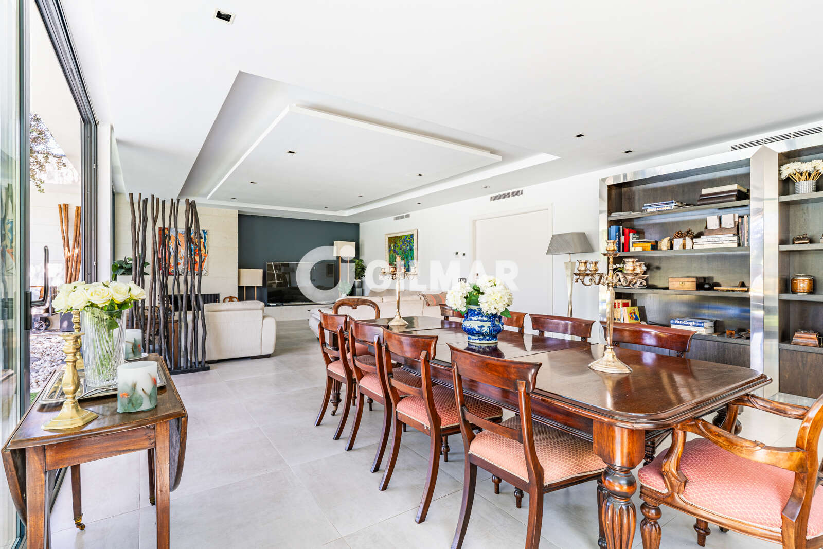 Property slider Gilmar