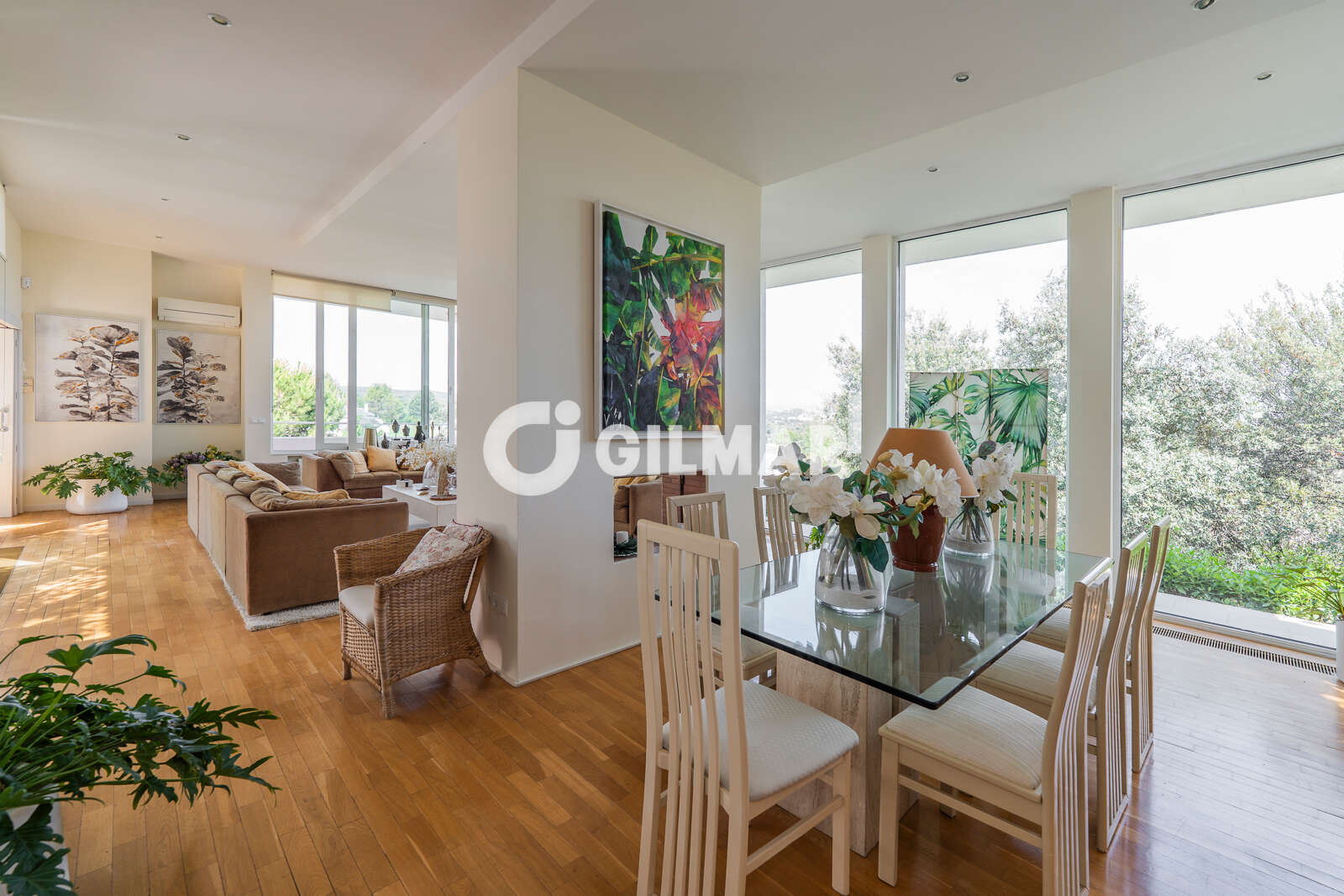 Property slider Gilmar