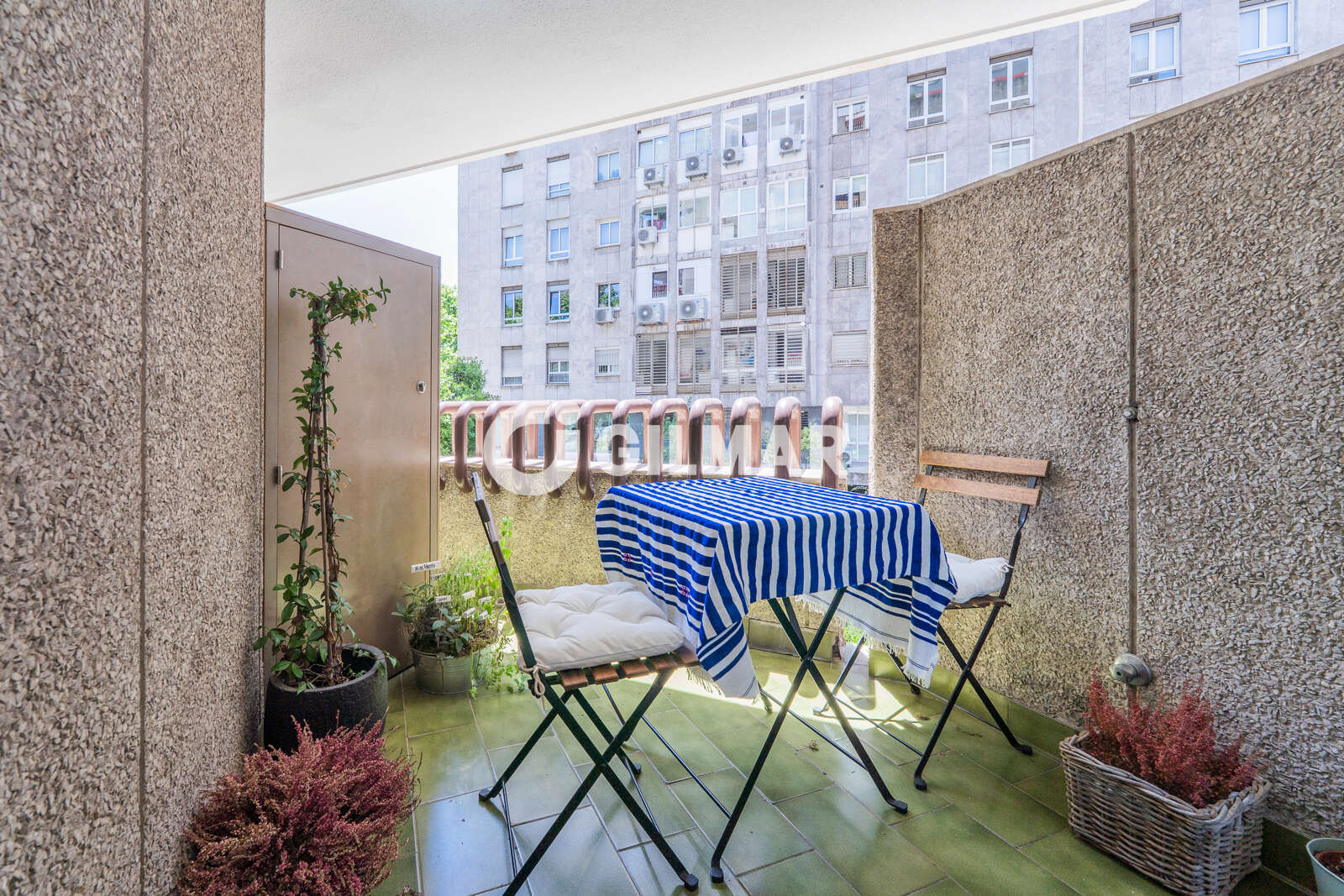 Property slider Gilmar