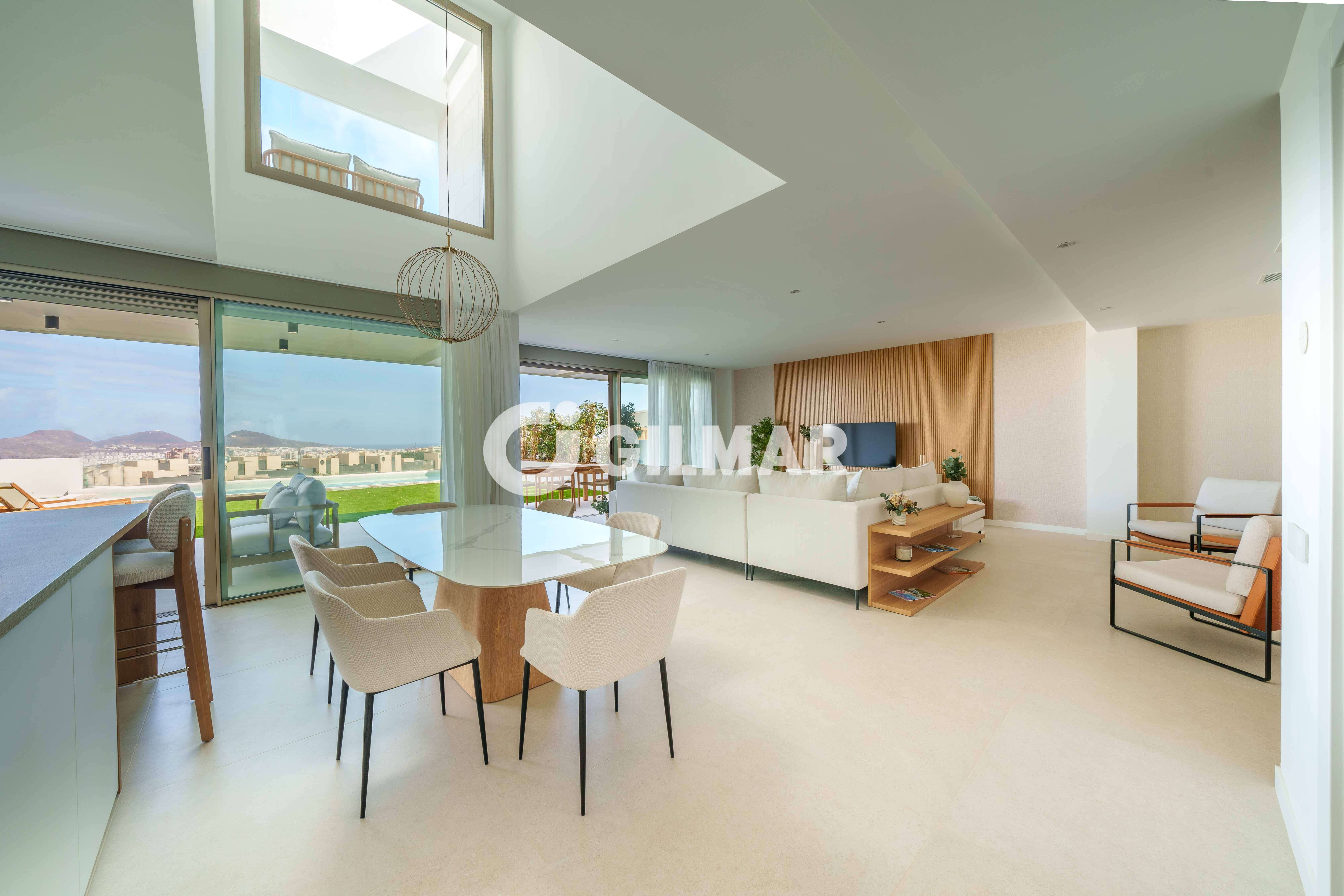 Photo of Semi-detached house