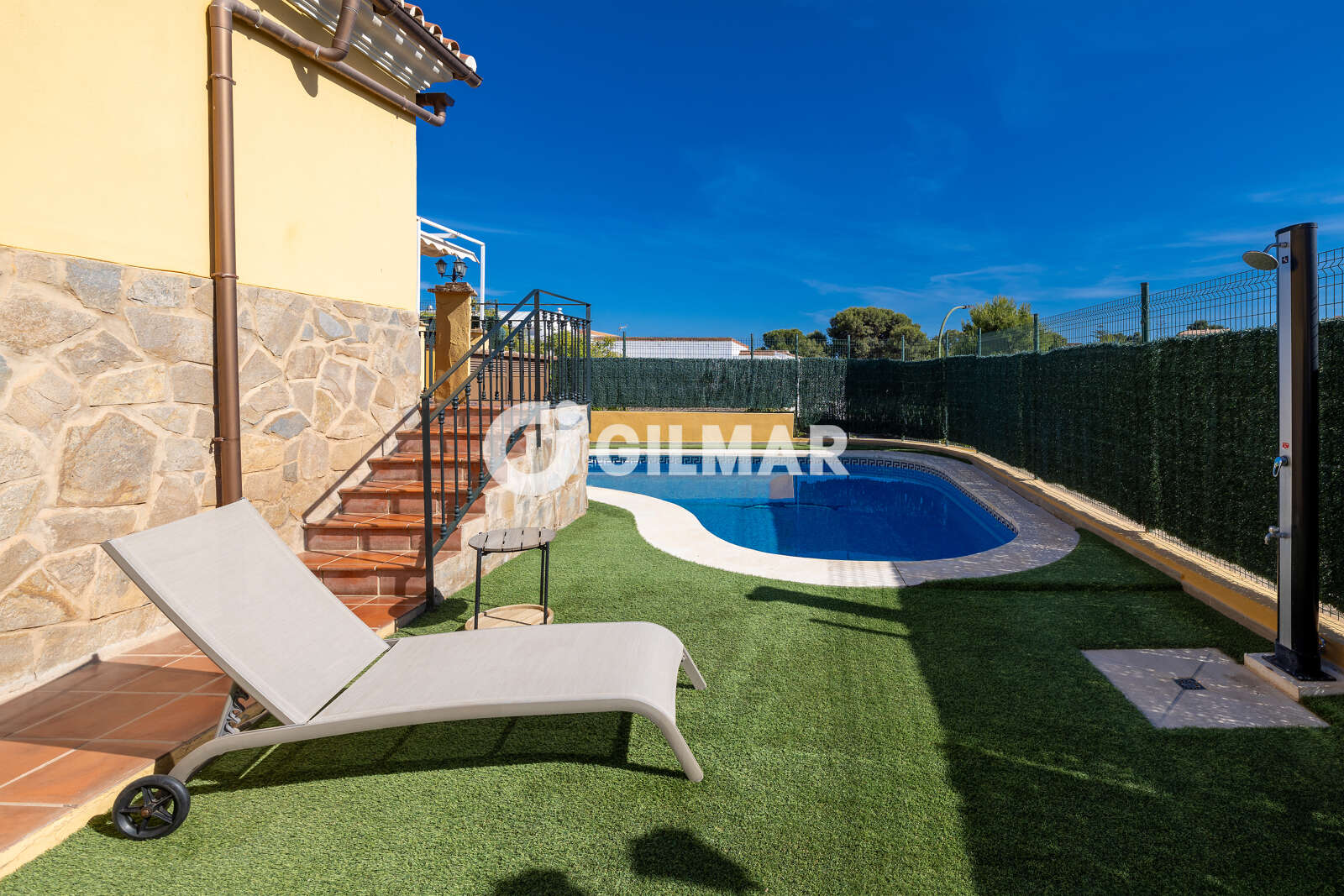 Property slider Gilmar