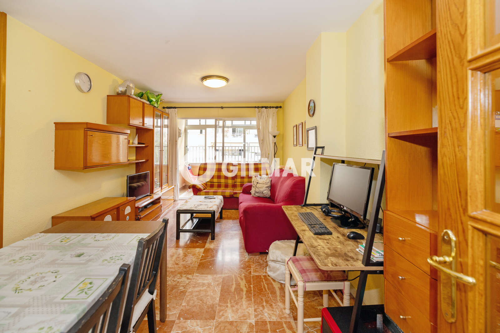 Property slider Gilmar