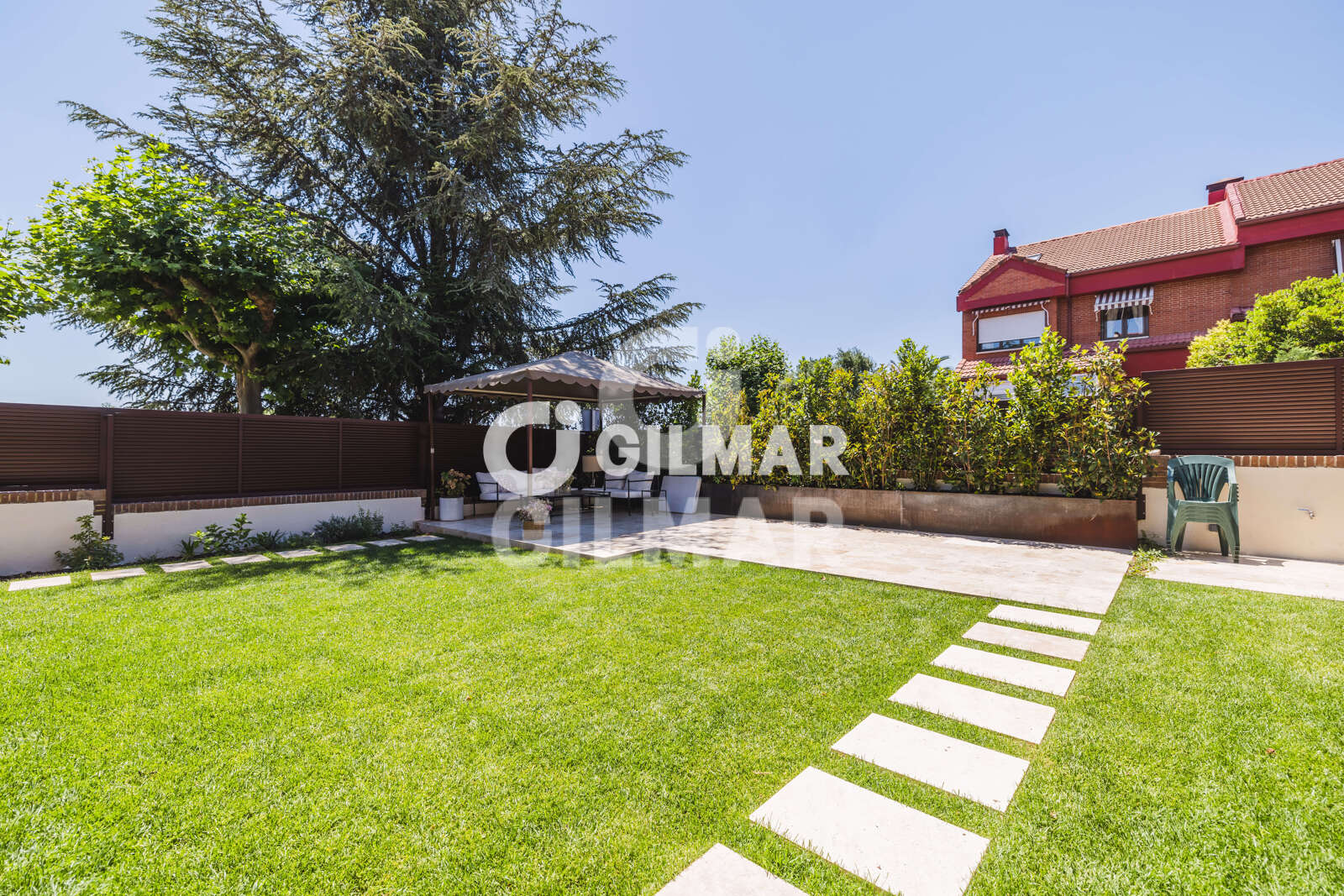 Property slider Gilmar