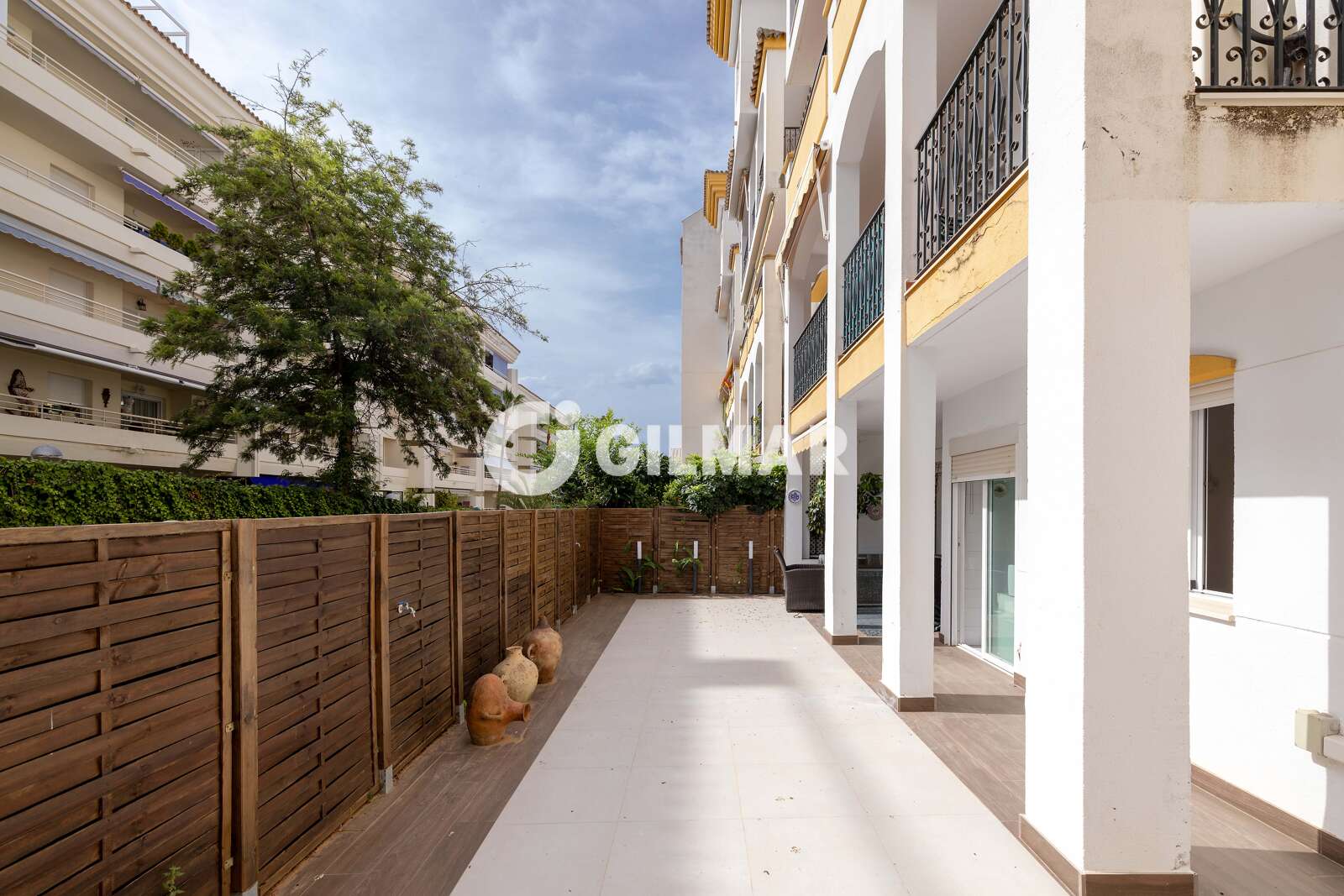 Property slider Gilmar
