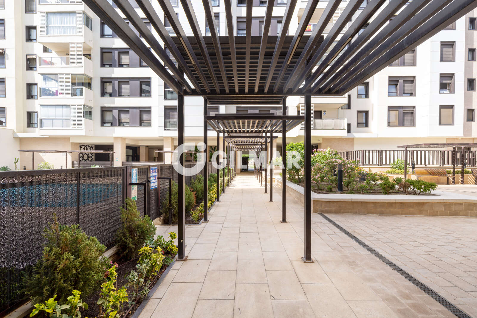 Property slider Gilmar