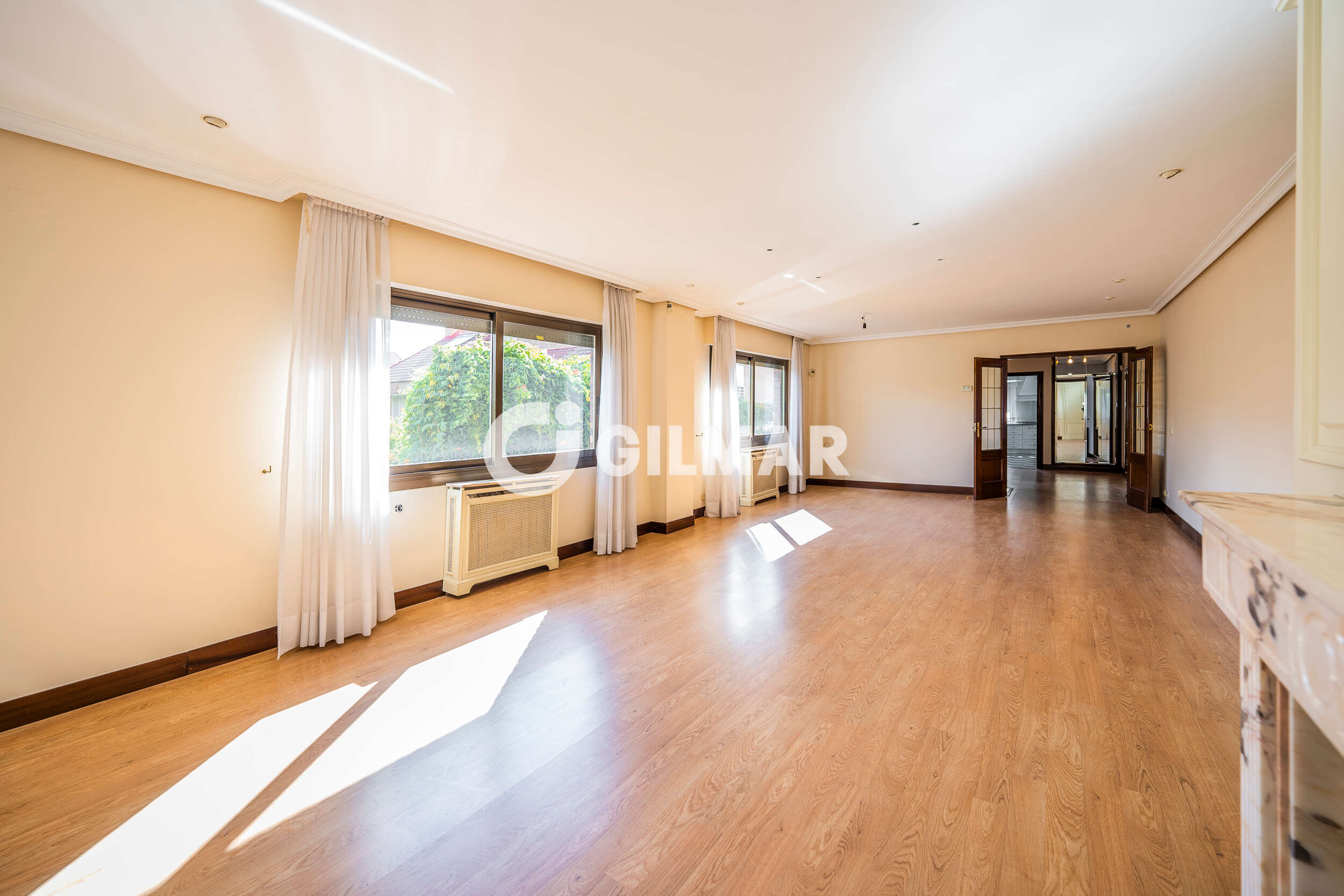Photo of Semi-detached house