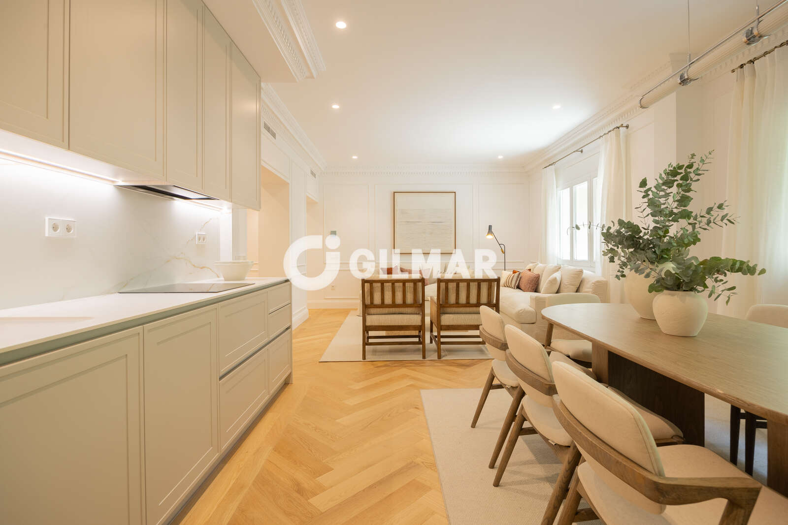 Property slider Gilmar