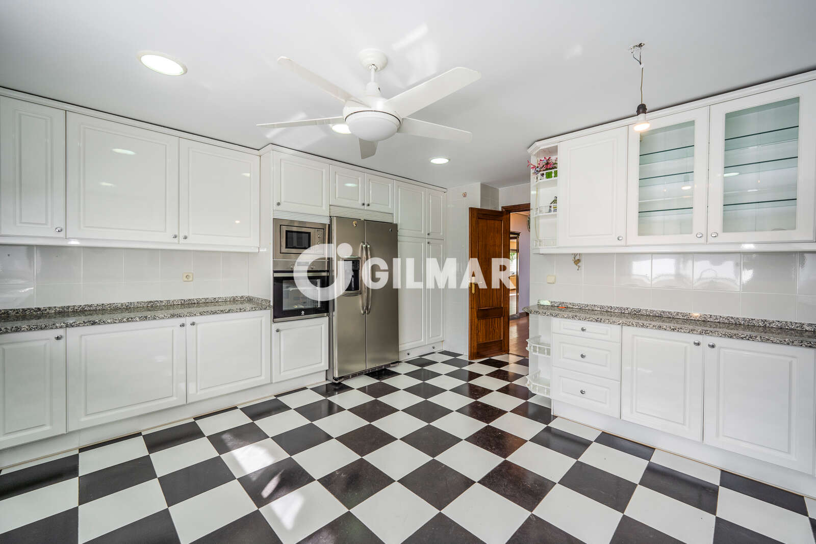 Property slider Gilmar