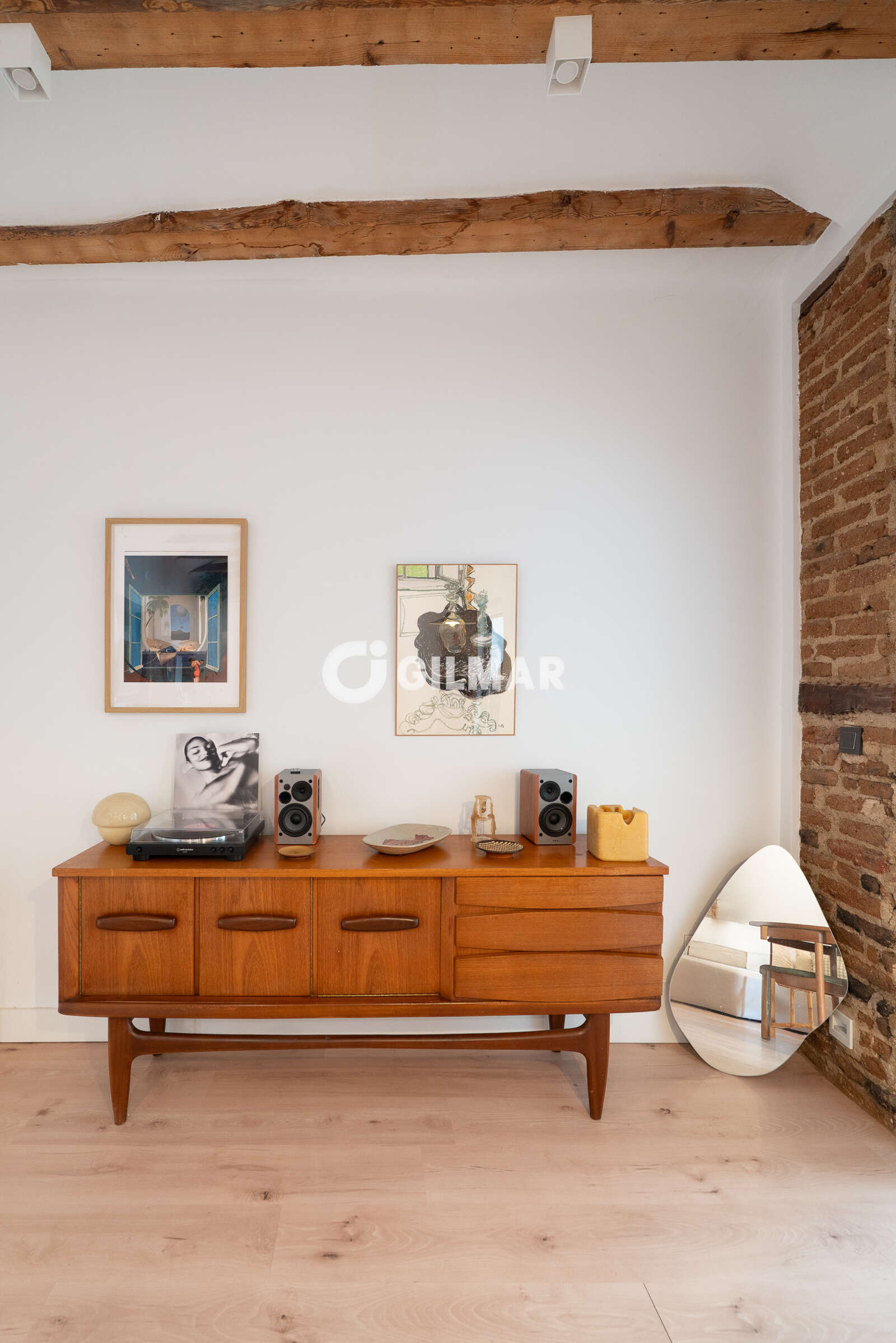 Property slider Gilmar