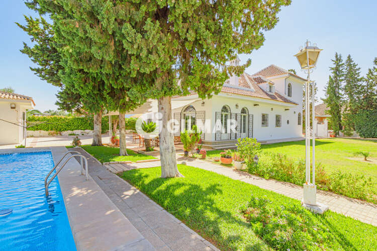 Villa for sale in Montequinto – Sevilla | Gilmar Consulting
