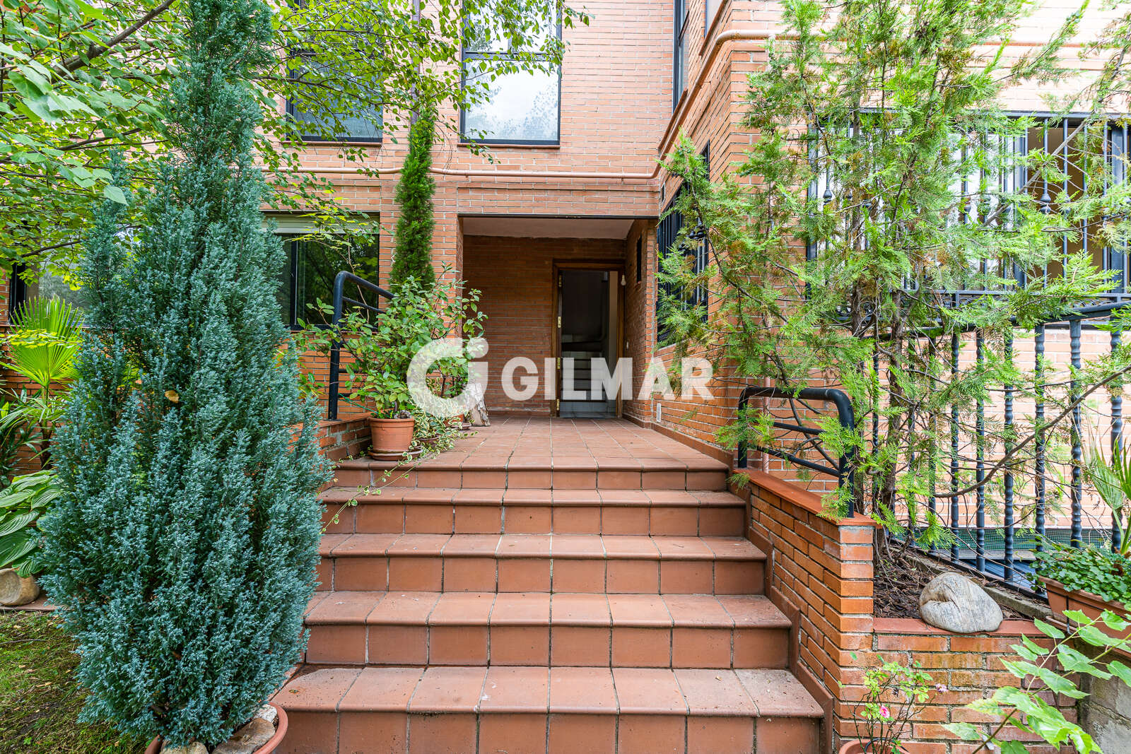 Chalet Adosado en venta en Pozuelo de Alarcón – Madrid | Gilmar