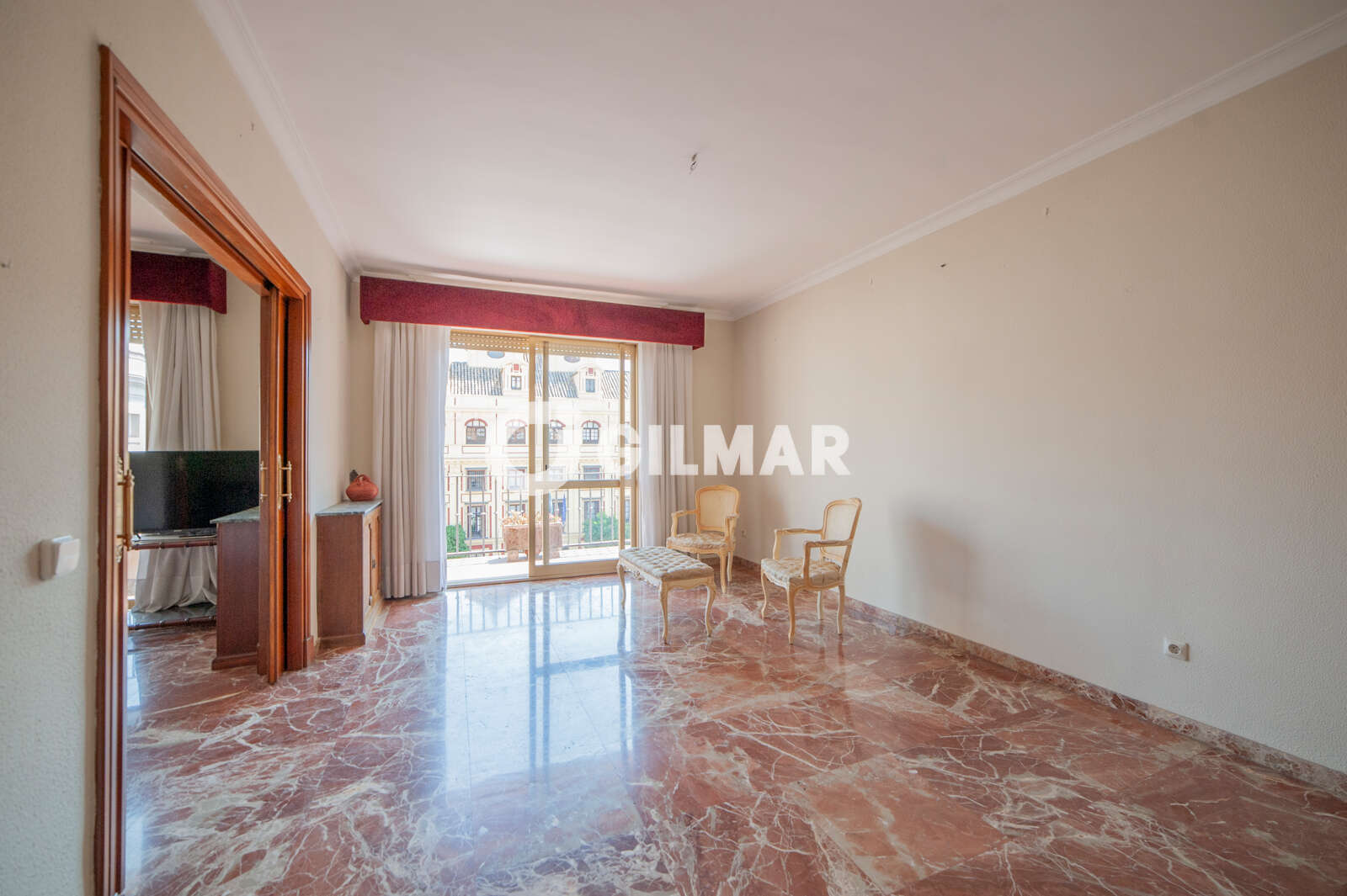 Property slider Gilmar