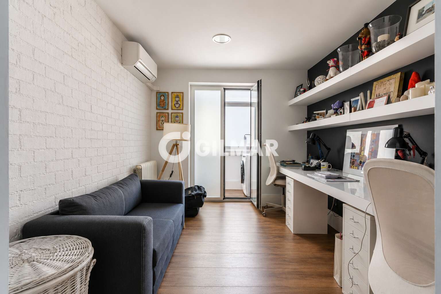 Property slider Gilmar