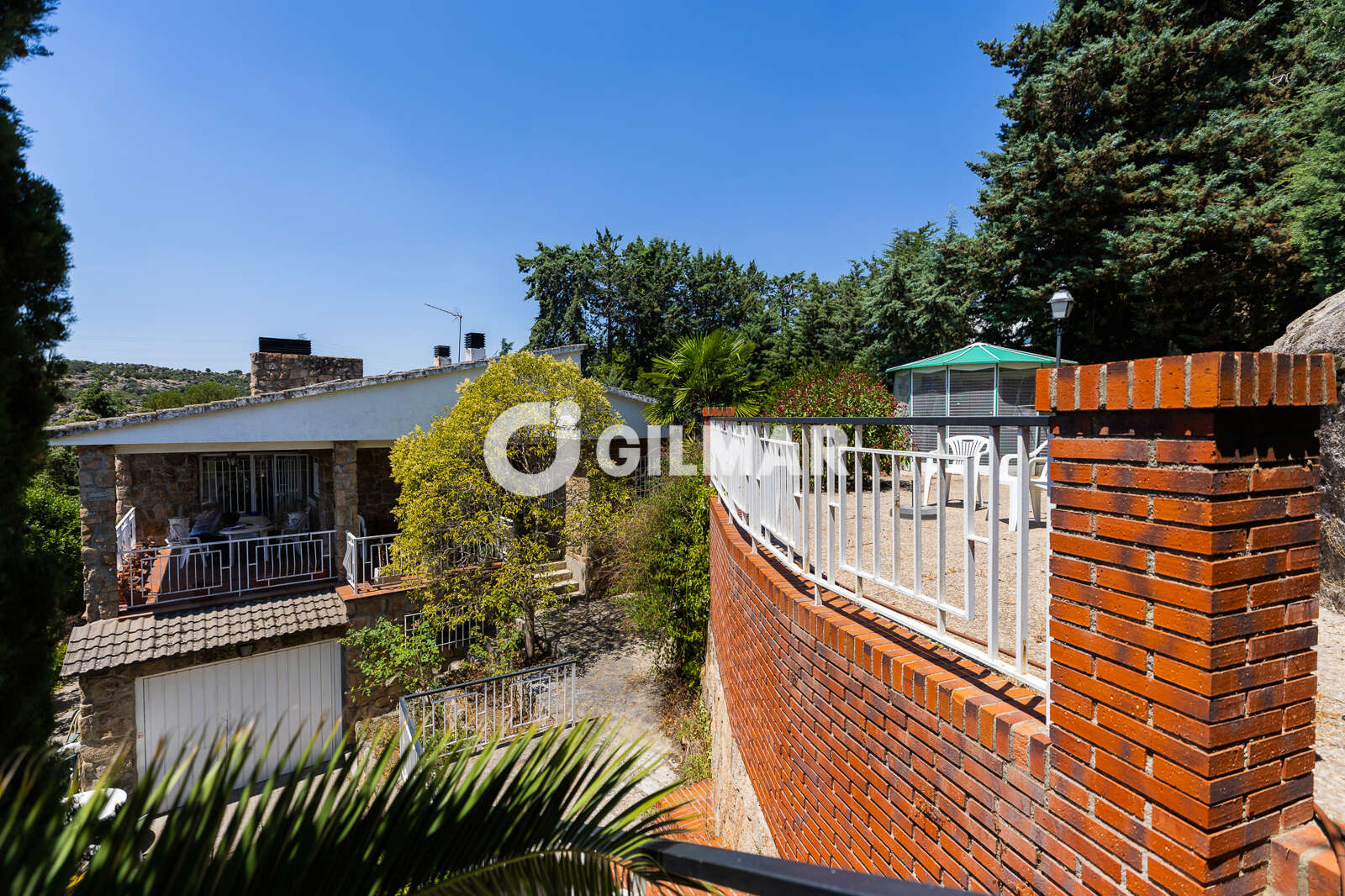 Property slider Gilmar
